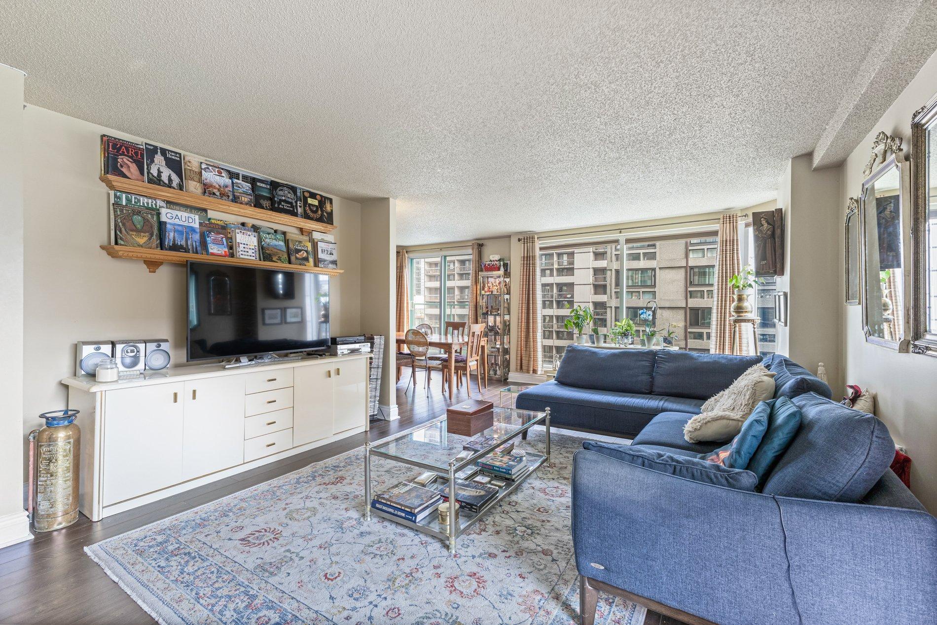 









1625


Av. Lincoln

, 1402,
Montréal (Ville-Marie),




QC
H3H2T5

