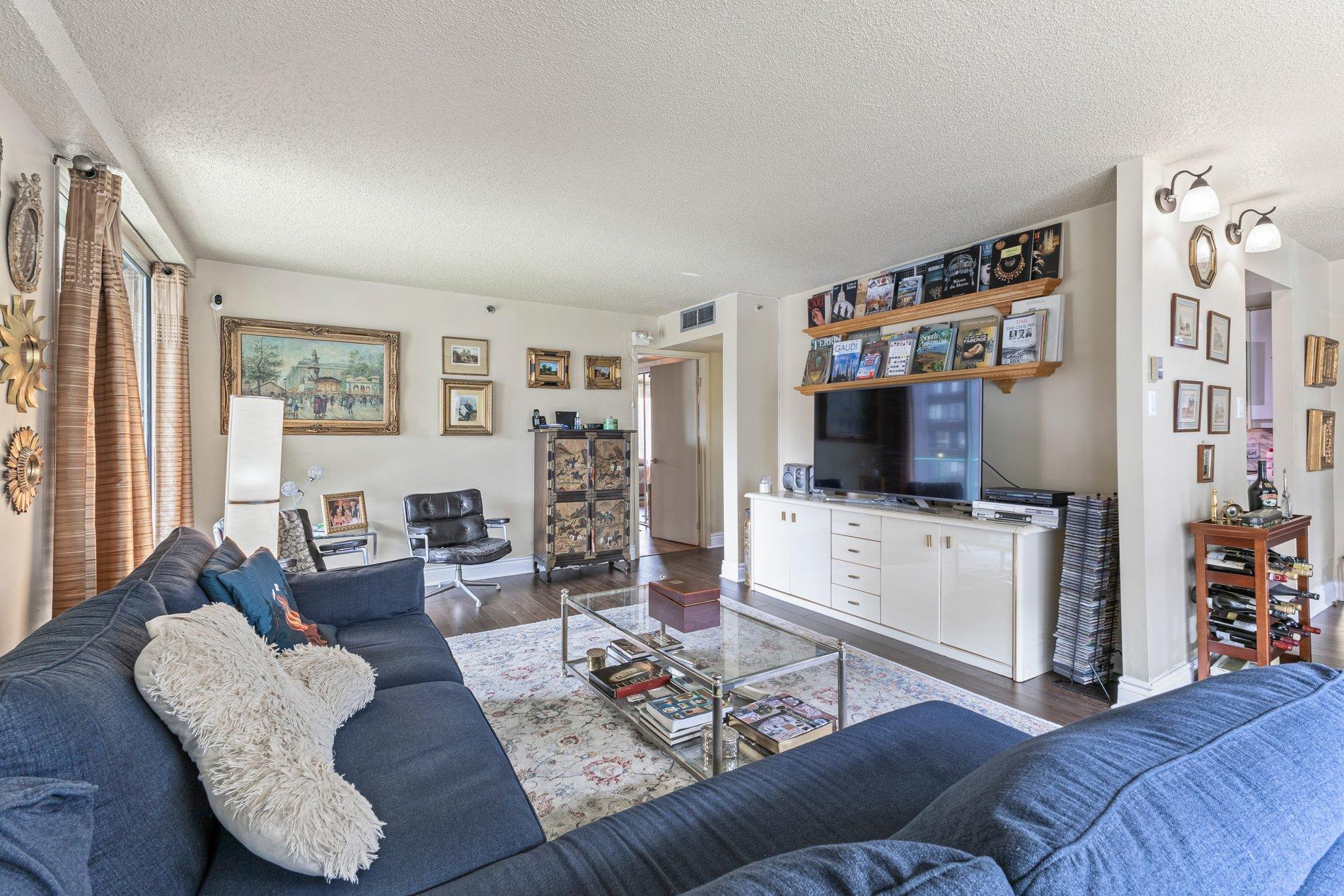 









1625


Av. Lincoln

, 1402,
Montréal (Ville-Marie),




QC
H3H2T5

