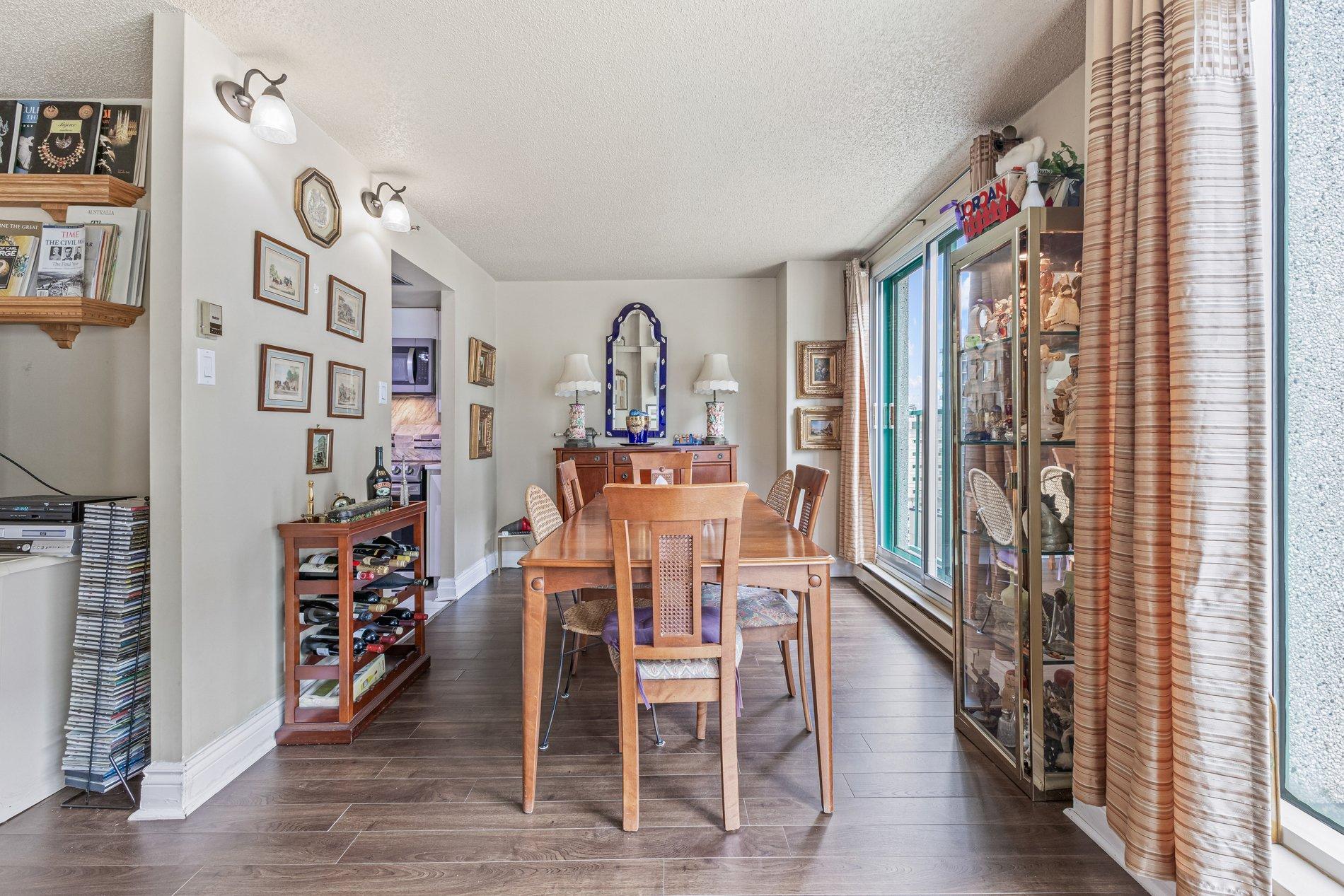 









1625


Av. Lincoln

, 1402,
Montréal (Ville-Marie),




QC
H3H2T5

