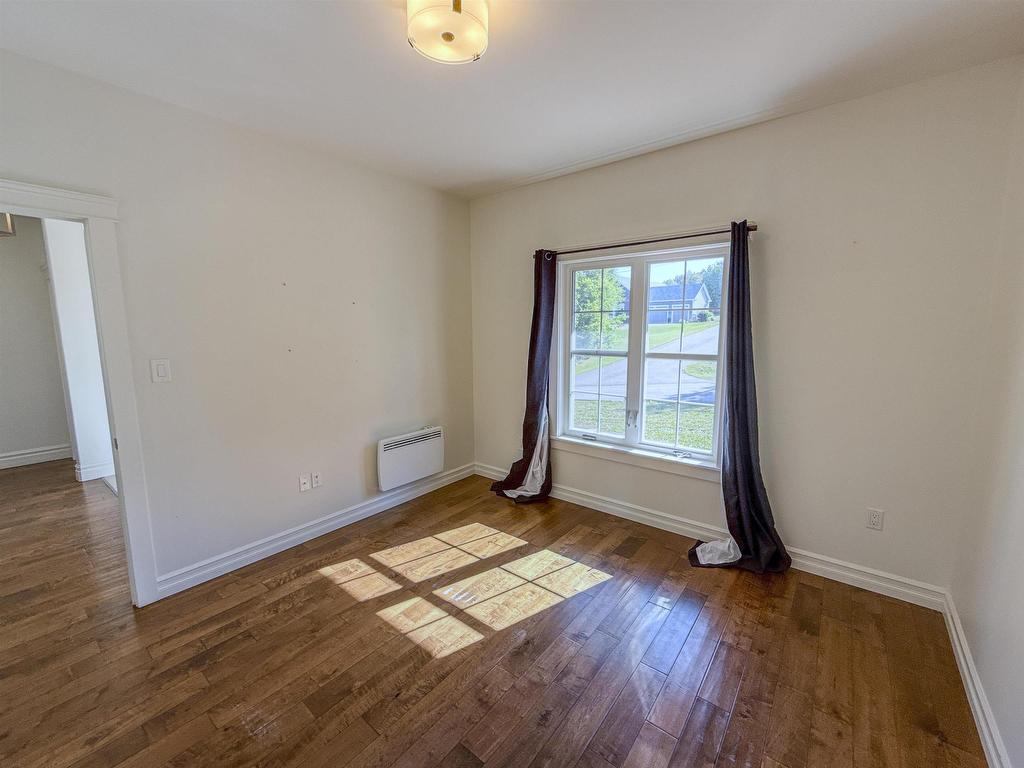 












18 Paget Crescent

,
Stratford,




PE
C1B 0E2

