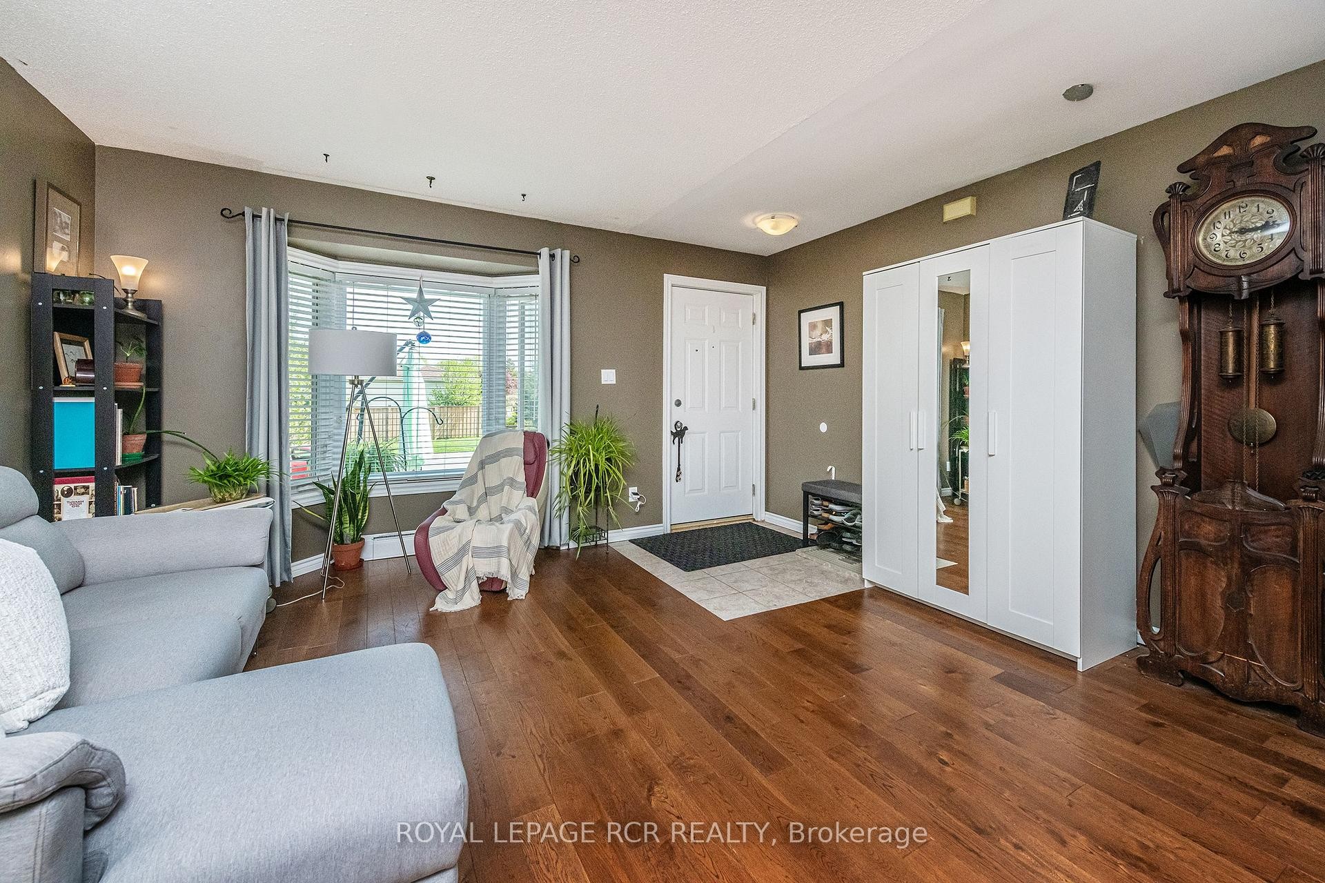 









90


Lawrence

Avenue, 106,
Orangeville,




ON
L9W 4J6

