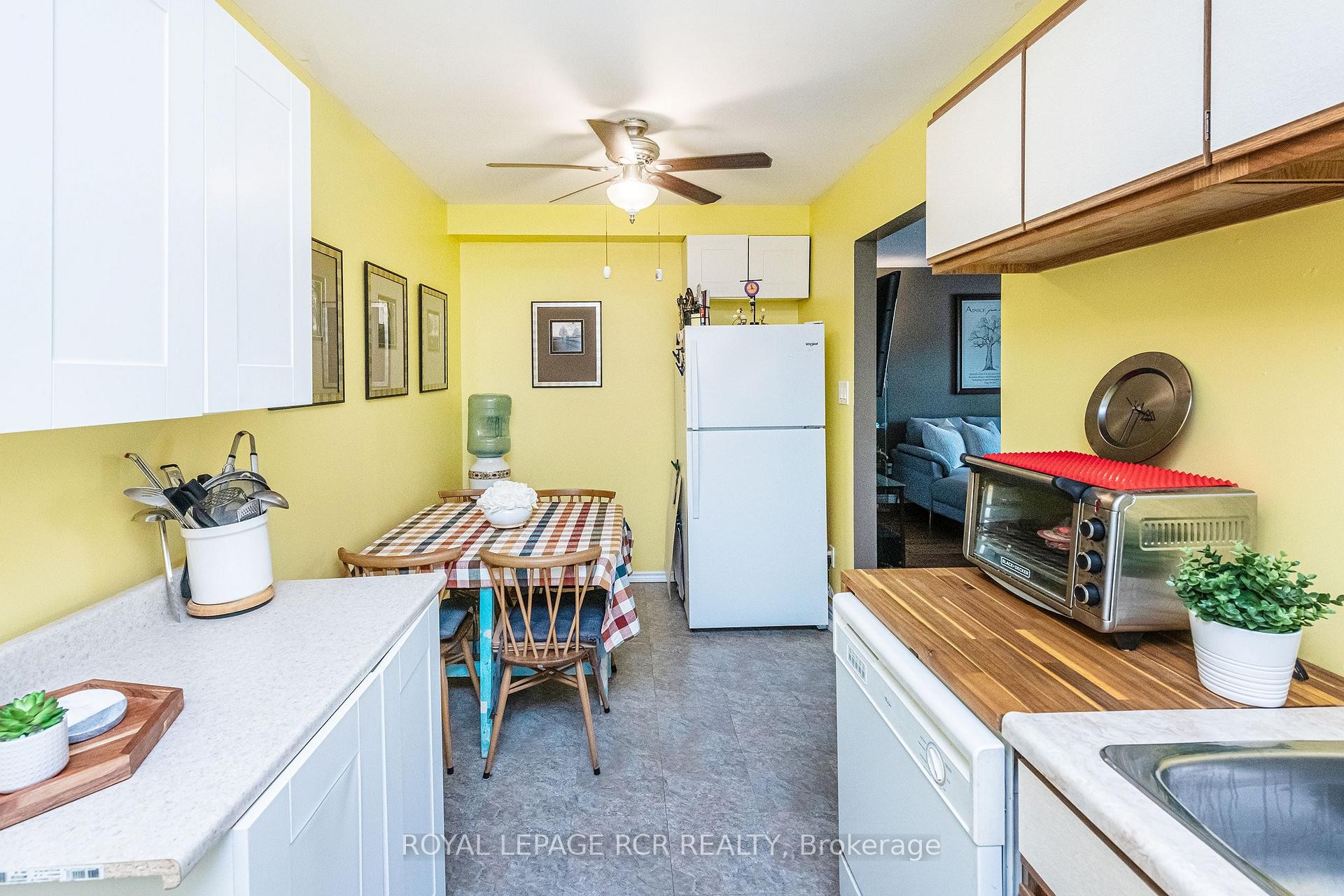 









90


Lawrence

Avenue, 106,
Orangeville,




ON
L9W 4J6

