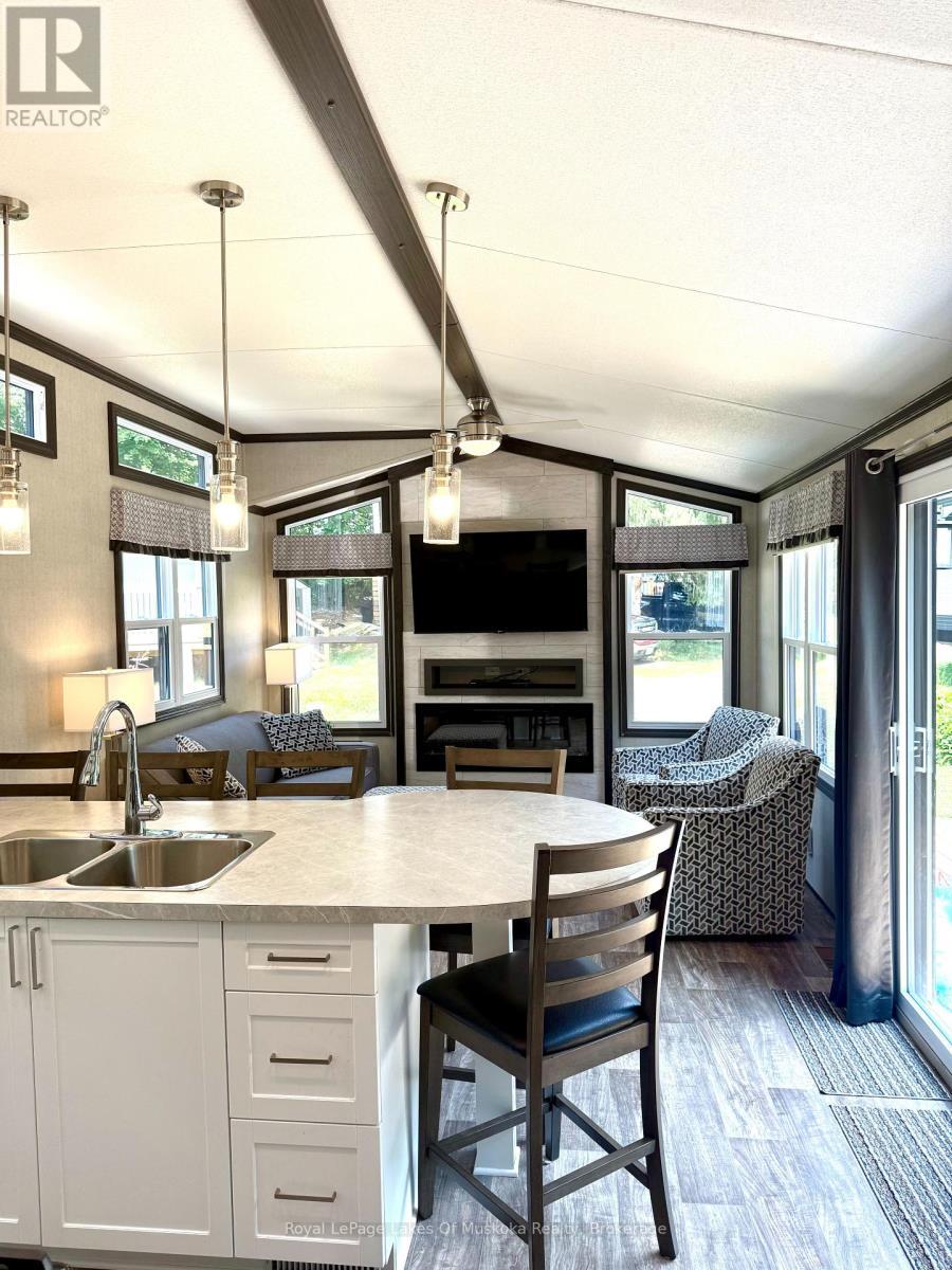 












LOT 41 - 1005 STEPHENS BAY ROAD

,
Bracebridge (Monck (Bracebridge)),




Ontario
P1L1X2

