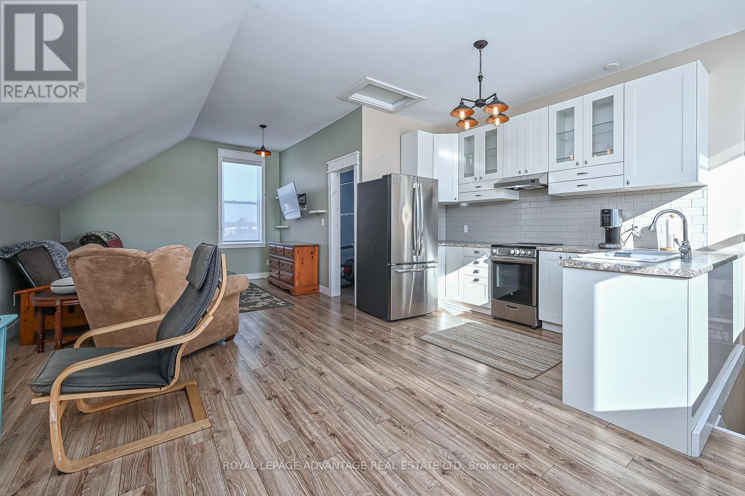 












455 CHURCHILL ROAD

,
Drummond/North Elmsley,




Ontario
K7A4S4

