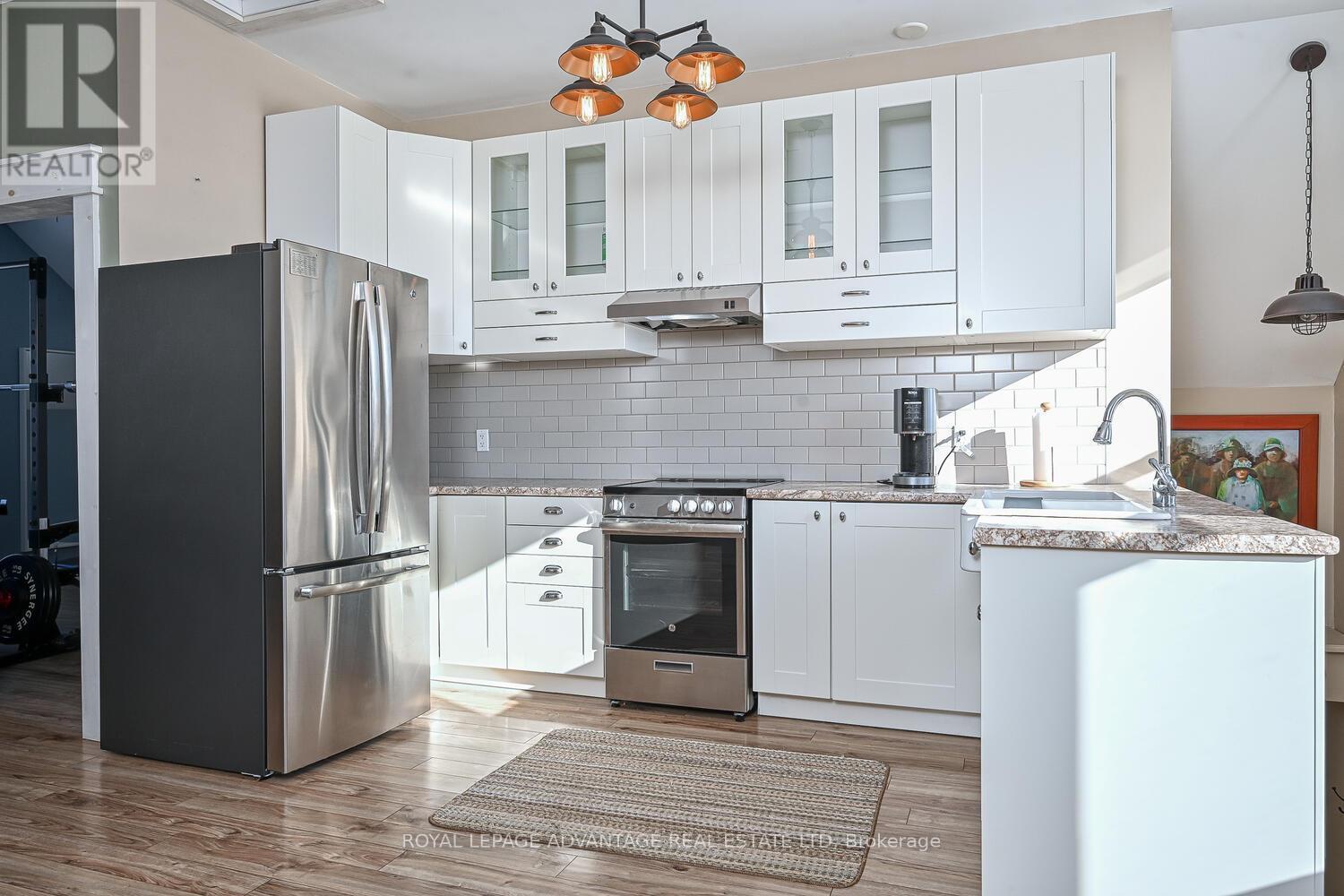 












455 CHURCHILL ROAD

,
Drummond/North Elmsley,




Ontario
K7A4S4

