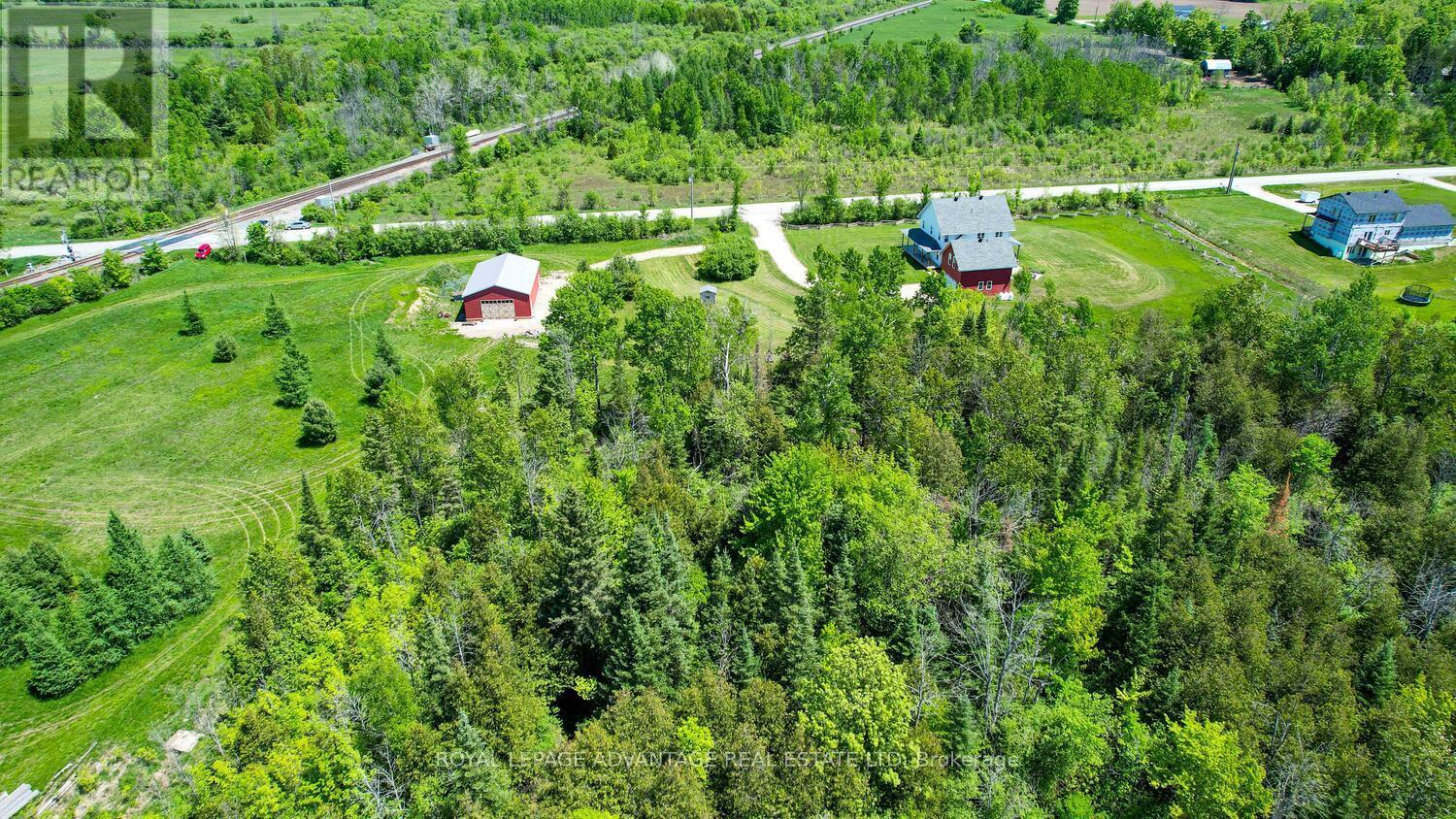 












455 CHURCHILL ROAD

,
Drummond/North Elmsley,




Ontario
K7A4S4

