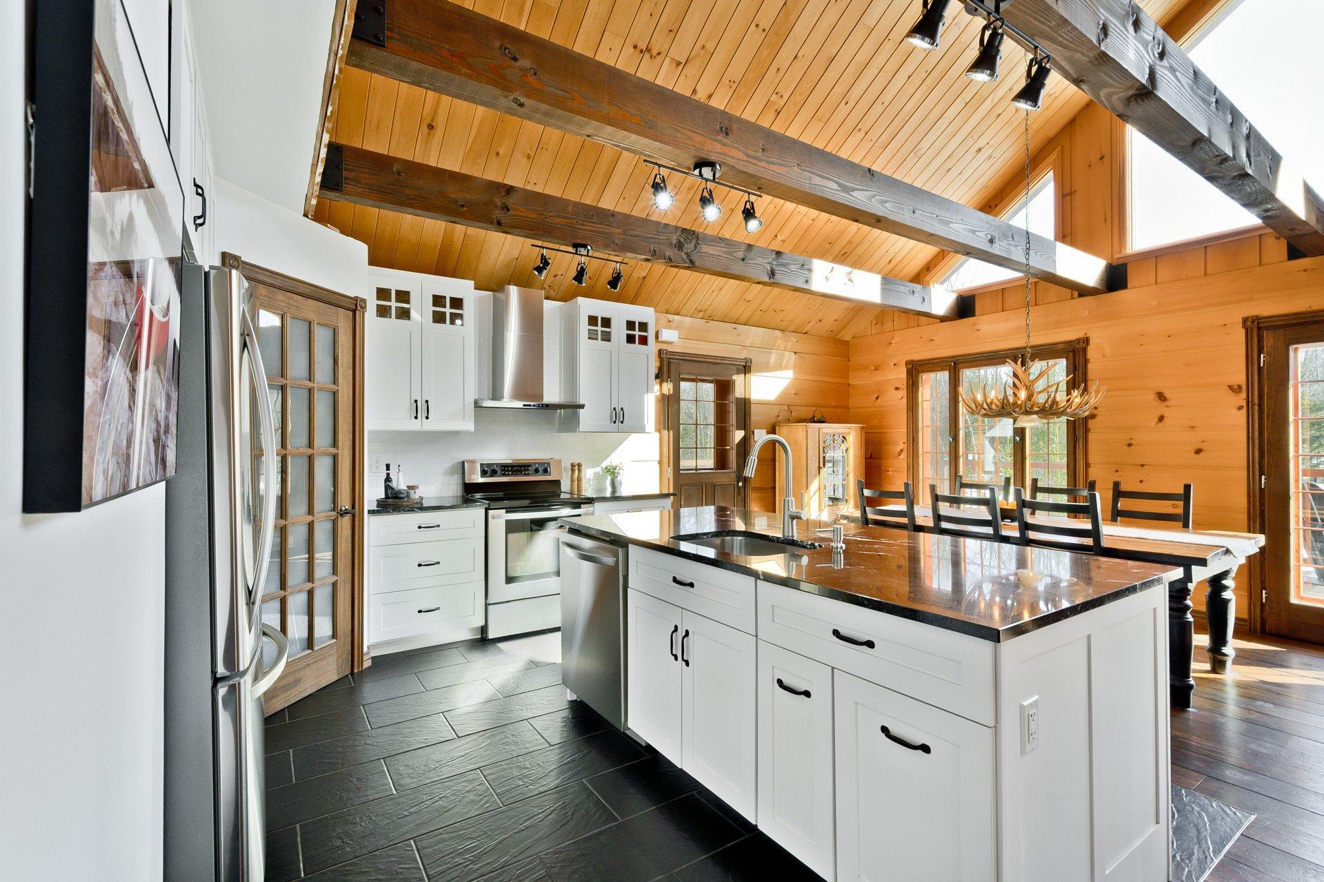 









171


Ch. Verdi

,
Saint-Étienne-de-Bolton,




QC
J0E2E0

