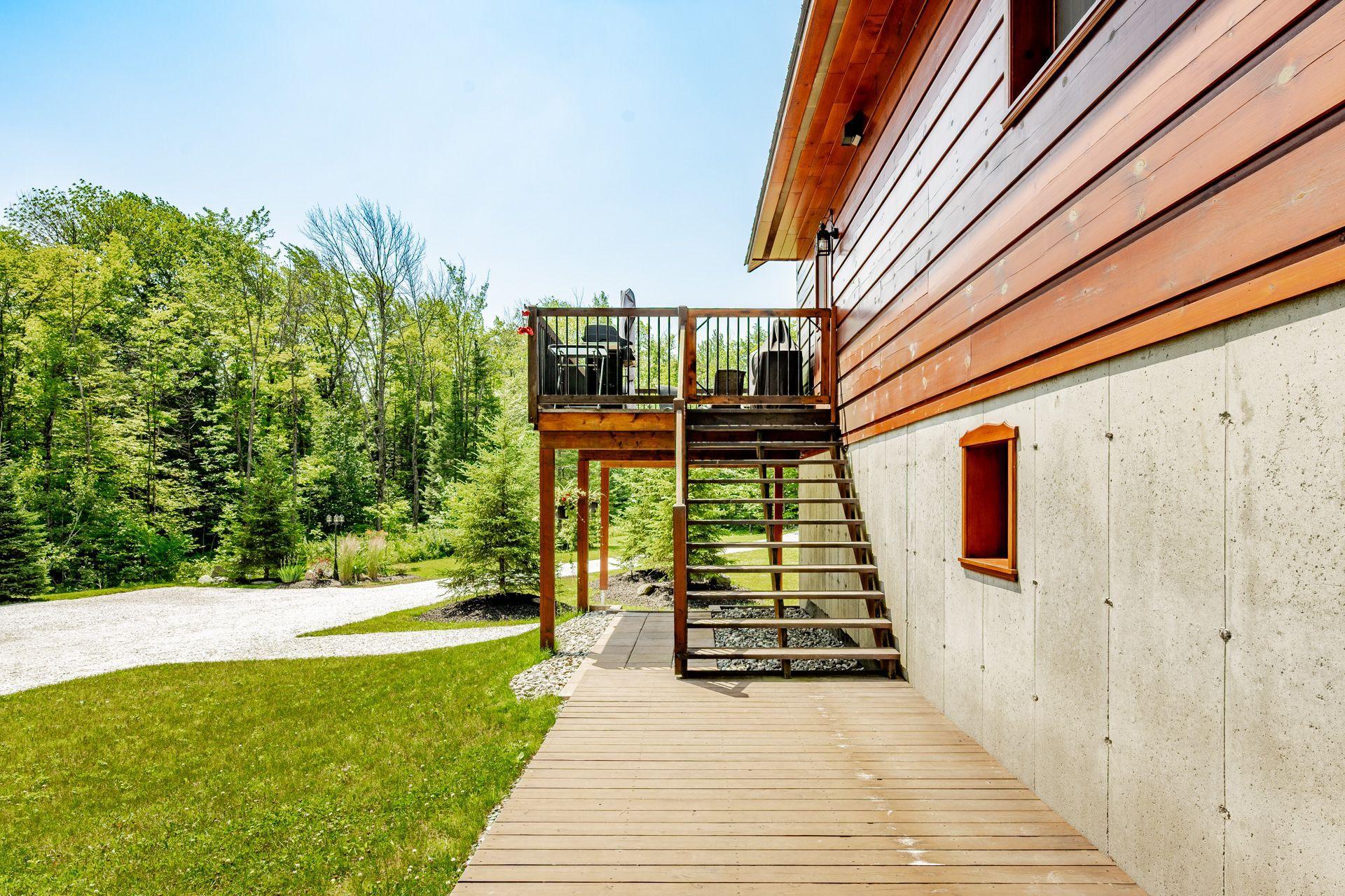 









171


Ch. Verdi

,
Saint-Étienne-de-Bolton,




QC
J0E2E0

