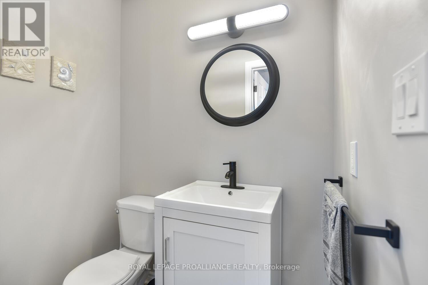 












11 JUDY PLACE

,
Edwardsburgh/Cardinal,




Ontario
K0E1E0

