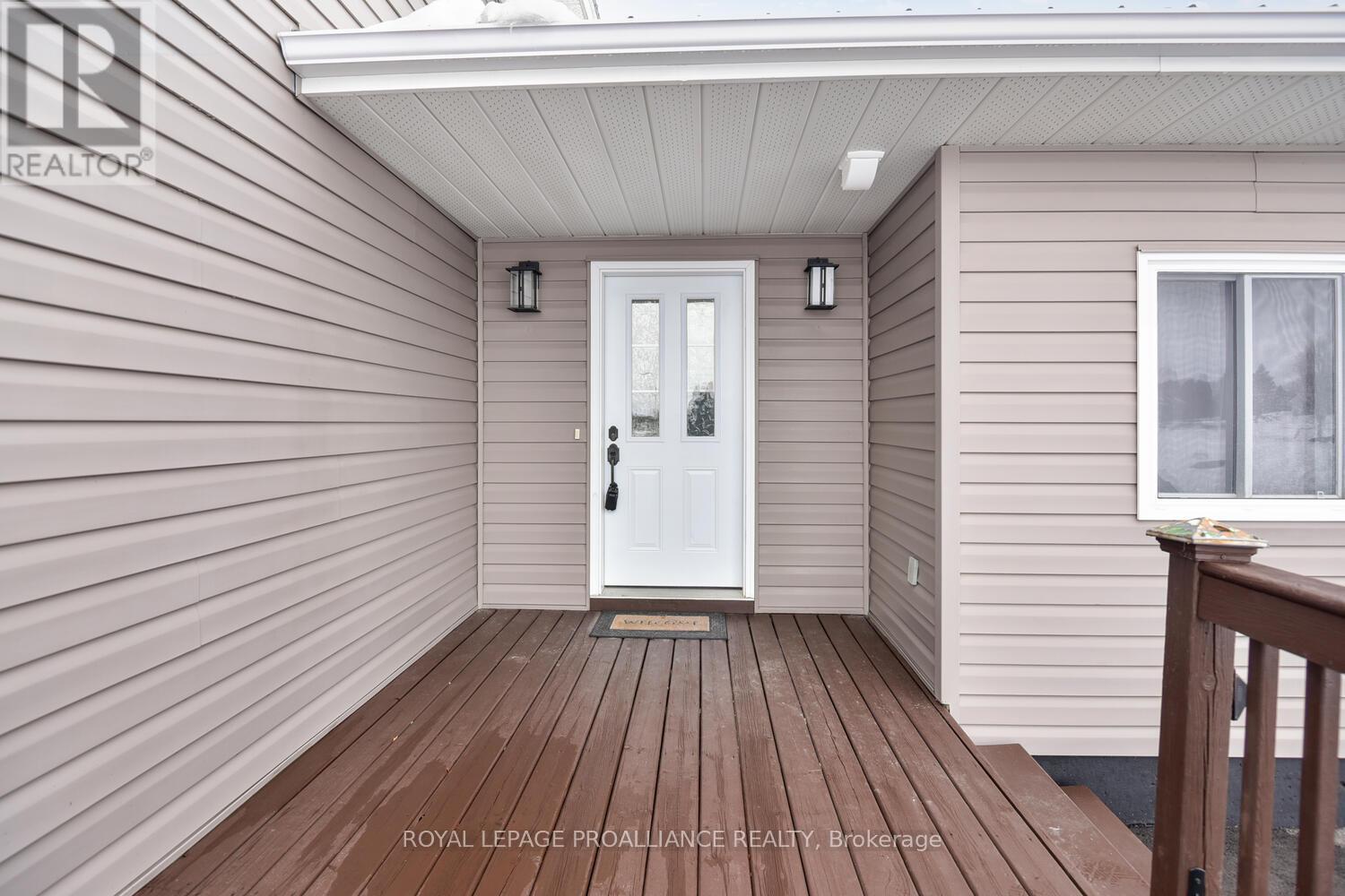 












11 JUDY PLACE

,
Edwardsburgh/Cardinal,




Ontario
K0E1E0

