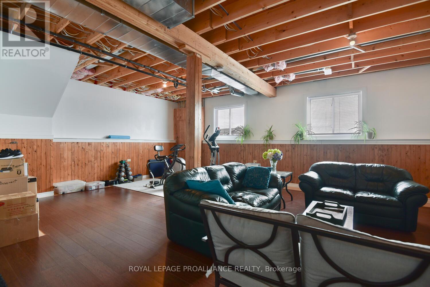 












11 JUDY PLACE

,
Edwardsburgh/Cardinal,




Ontario
K0E1E0

