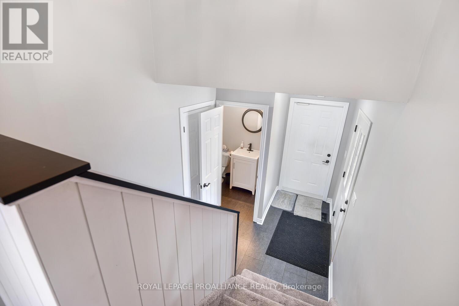 












11 JUDY PLACE

,
Edwardsburgh/Cardinal,




Ontario
K0E1E0

