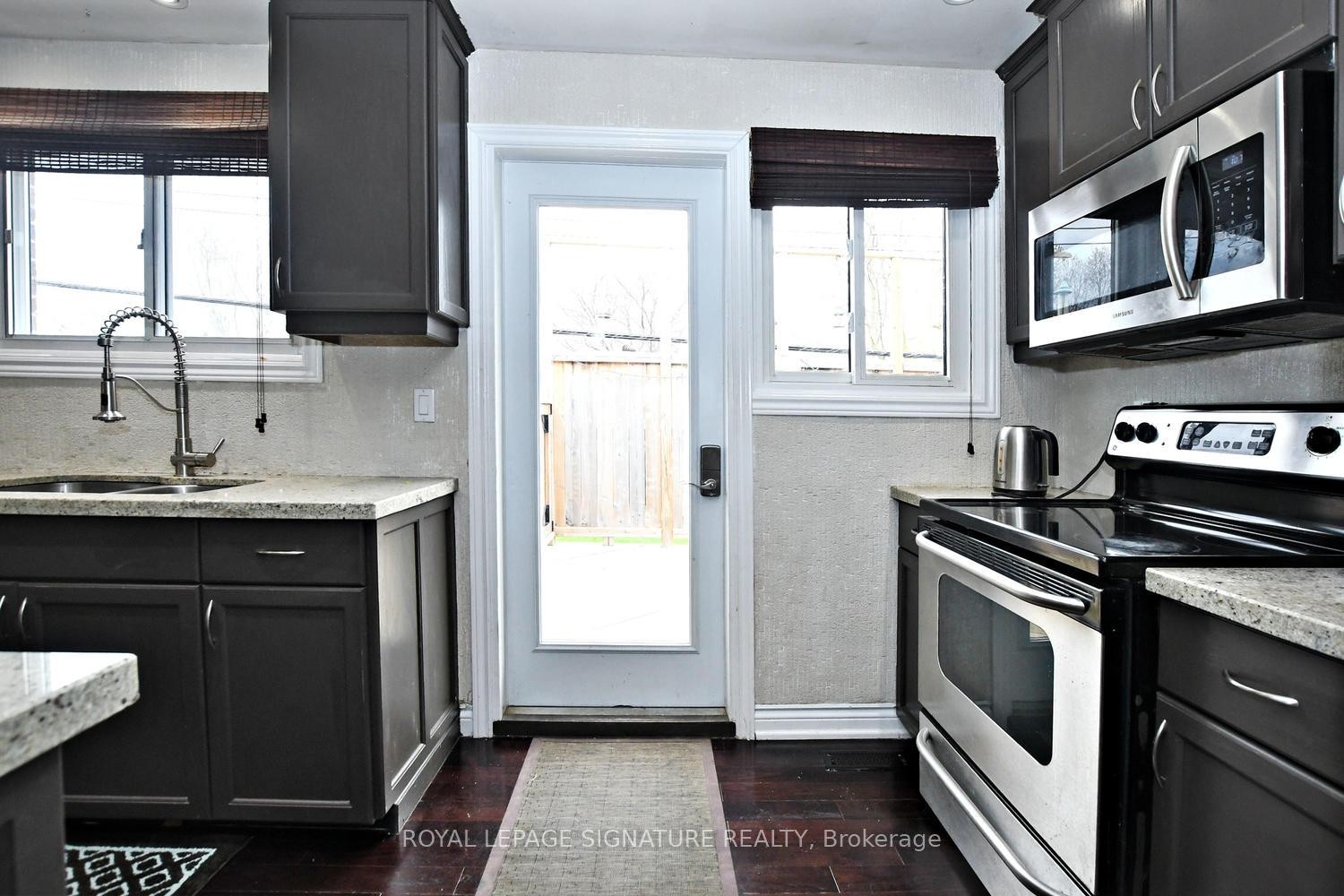 









63


Jasper

Drive, Main,
Aurora,




ON
L4G 3C1

