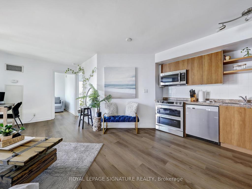 









600


Fleet

Street, 2405,
Toronto,




ON
M5V 1B7

