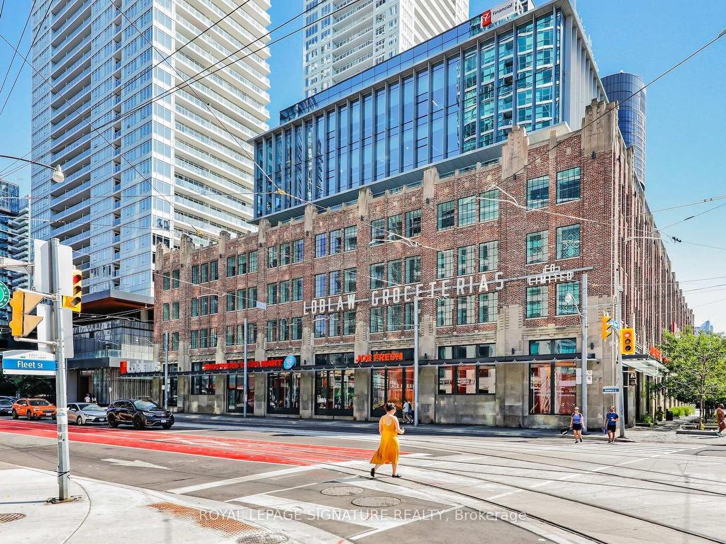 









600


Fleet

Street, 2405,
Toronto,




ON
M5V 1B7

