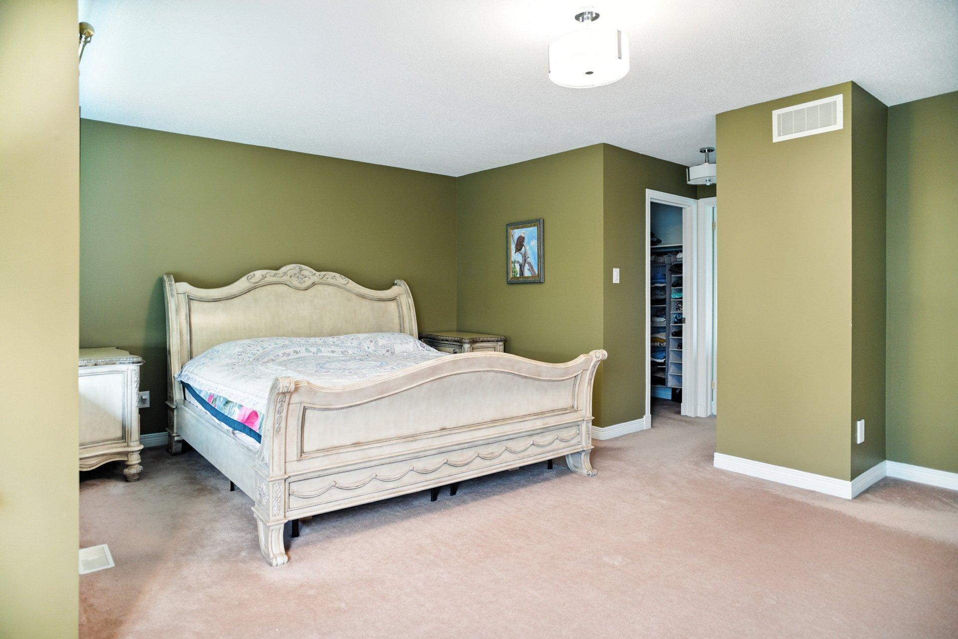 









87


Rue du Golf

,
Gatineau (Aylmer),




QC
J9J3V4

