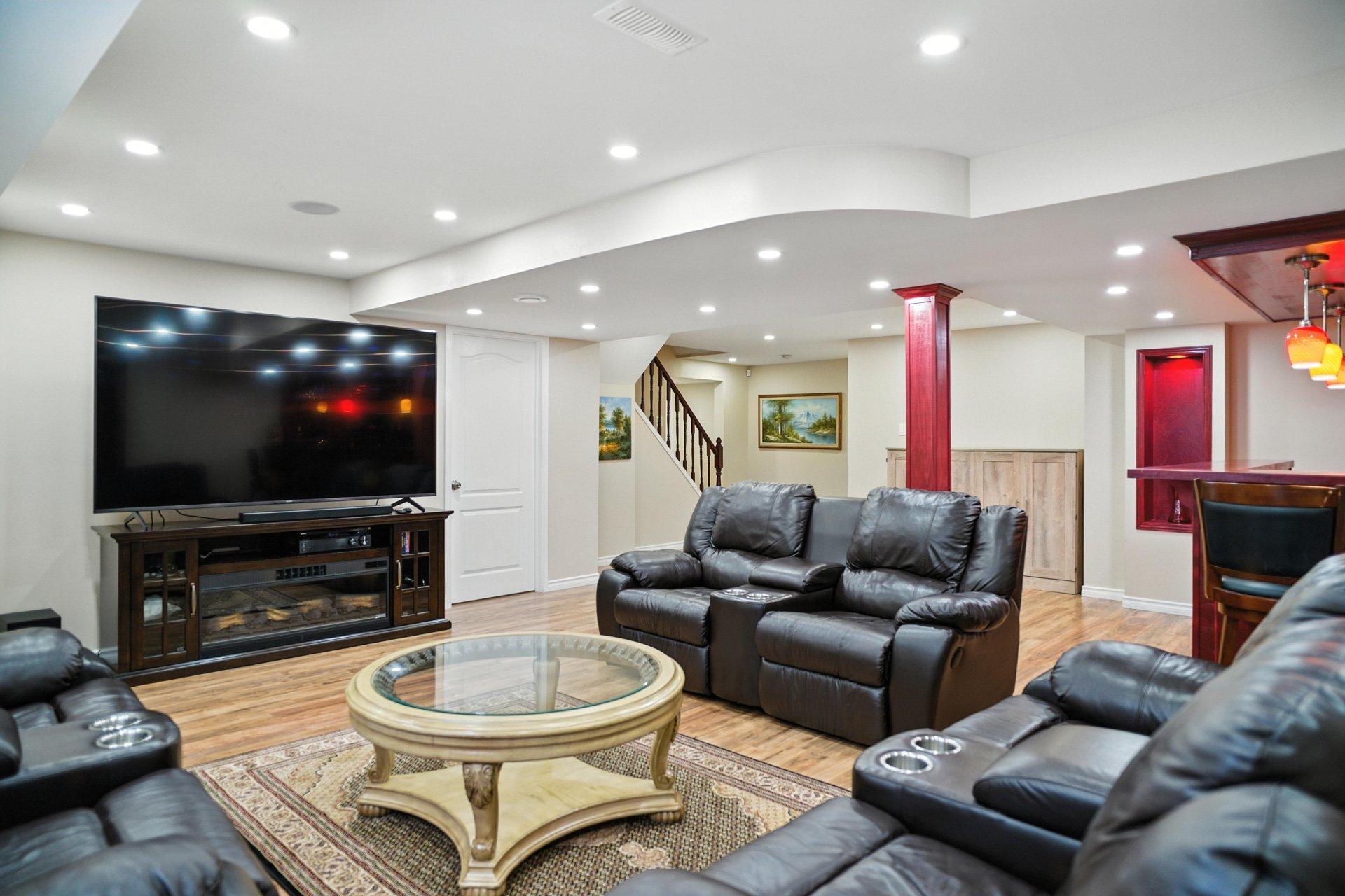 









87


Rue du Golf

,
Gatineau (Aylmer),




QC
J9J3V4

