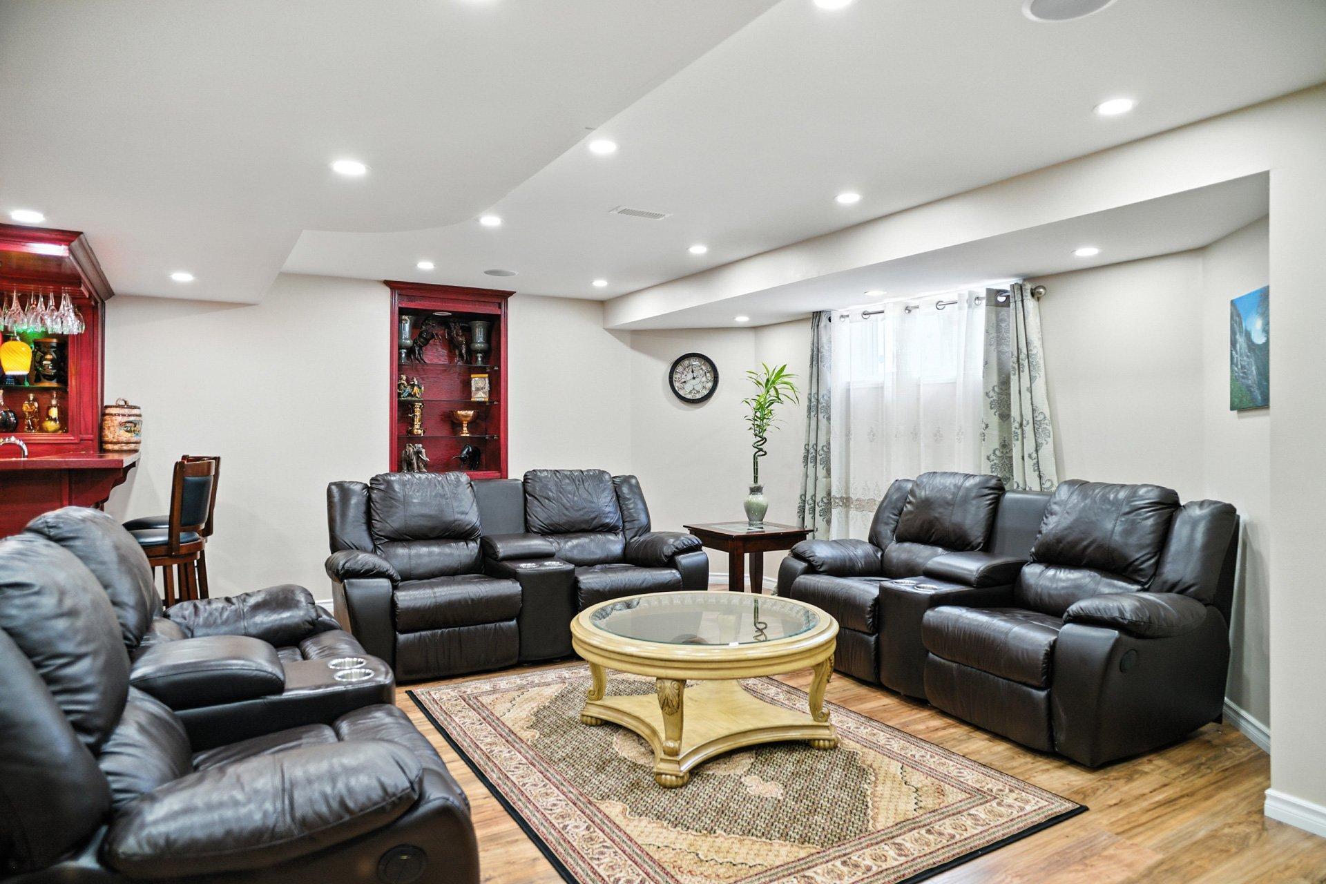 









87


Rue du Golf

,
Gatineau (Aylmer),




QC
J9J3V4

