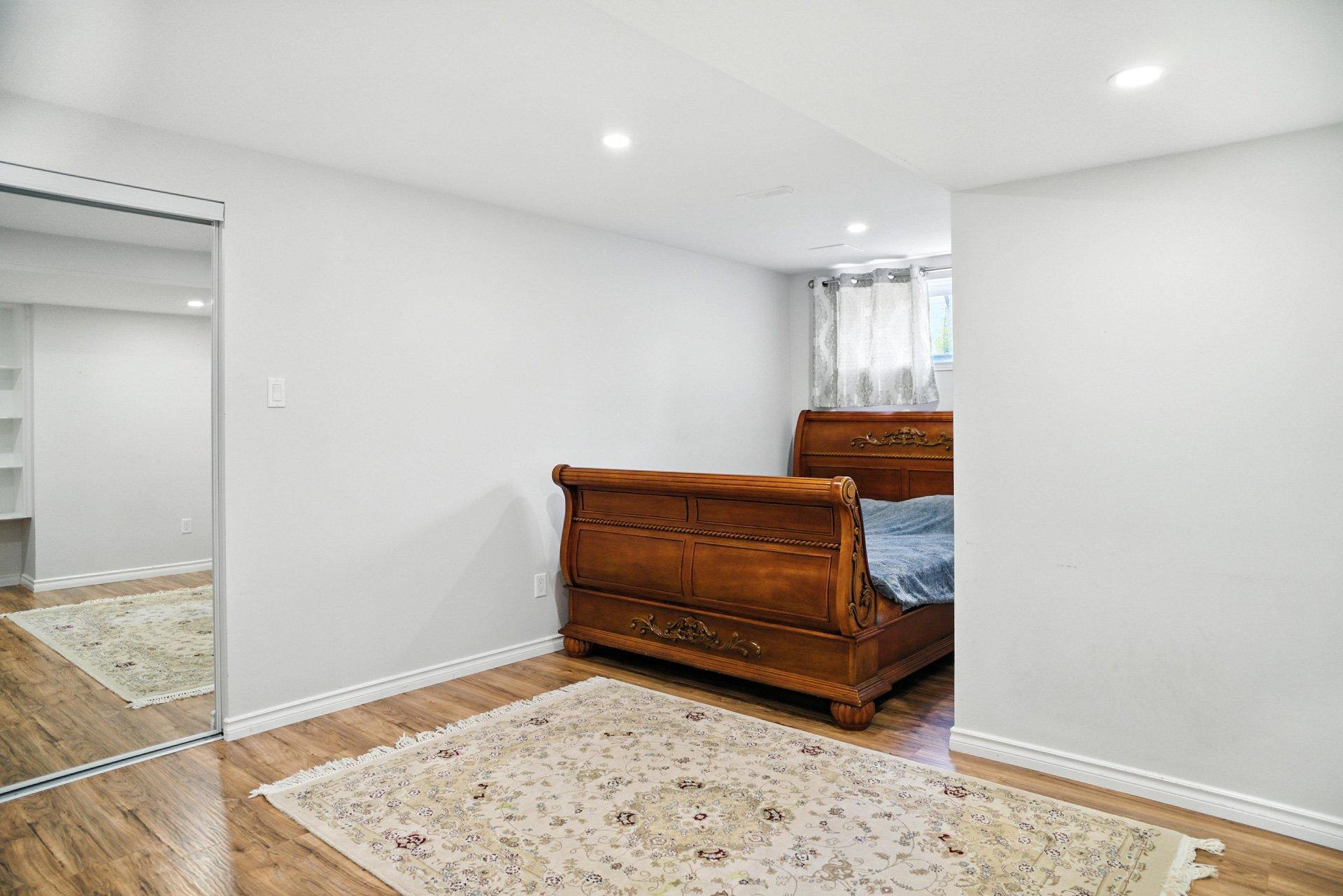 









87


Rue du Golf

,
Gatineau (Aylmer),




QC
J9J3V4


