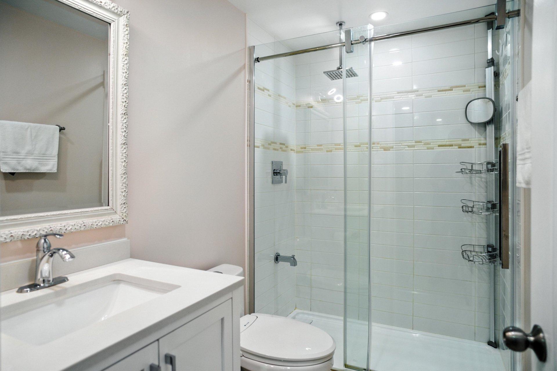 









87


Rue du Golf

,
Gatineau (Aylmer),




QC
J9J3V4


