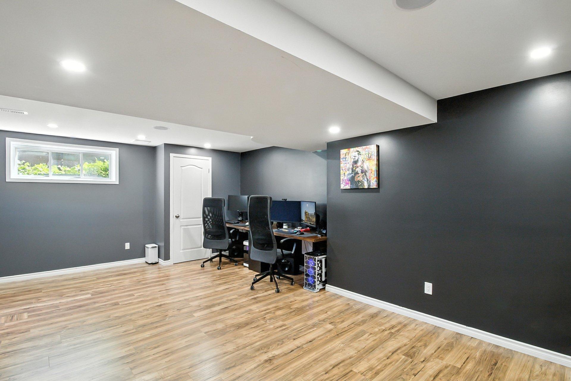 









87


Rue du Golf

,
Gatineau (Aylmer),




QC
J9J3V4

