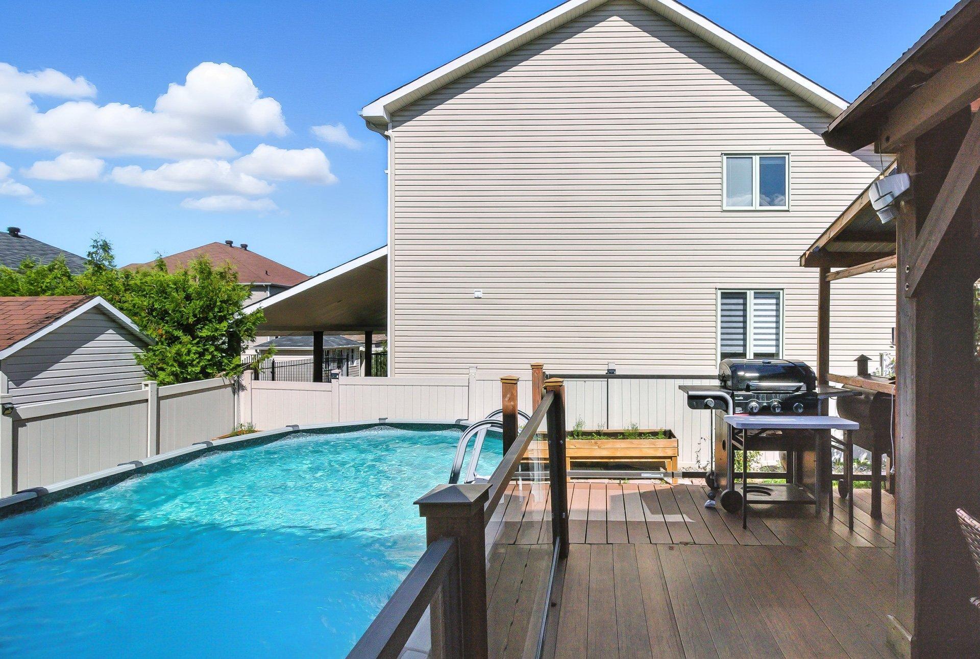 









87


Rue du Golf

,
Gatineau (Aylmer),




QC
J9J3V4

