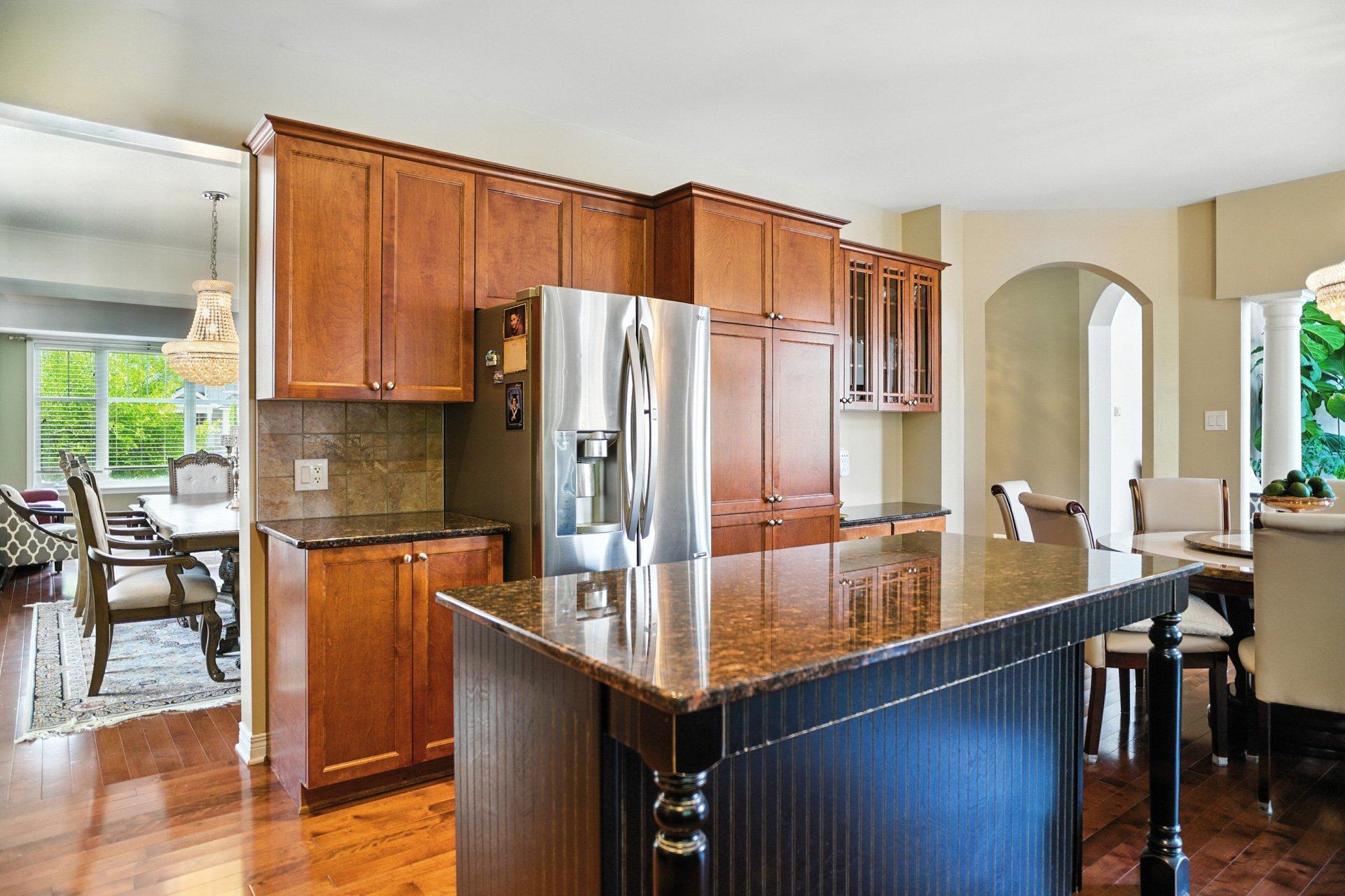 









87


Rue du Golf

,
Gatineau (Aylmer),




QC
J9J3V4

