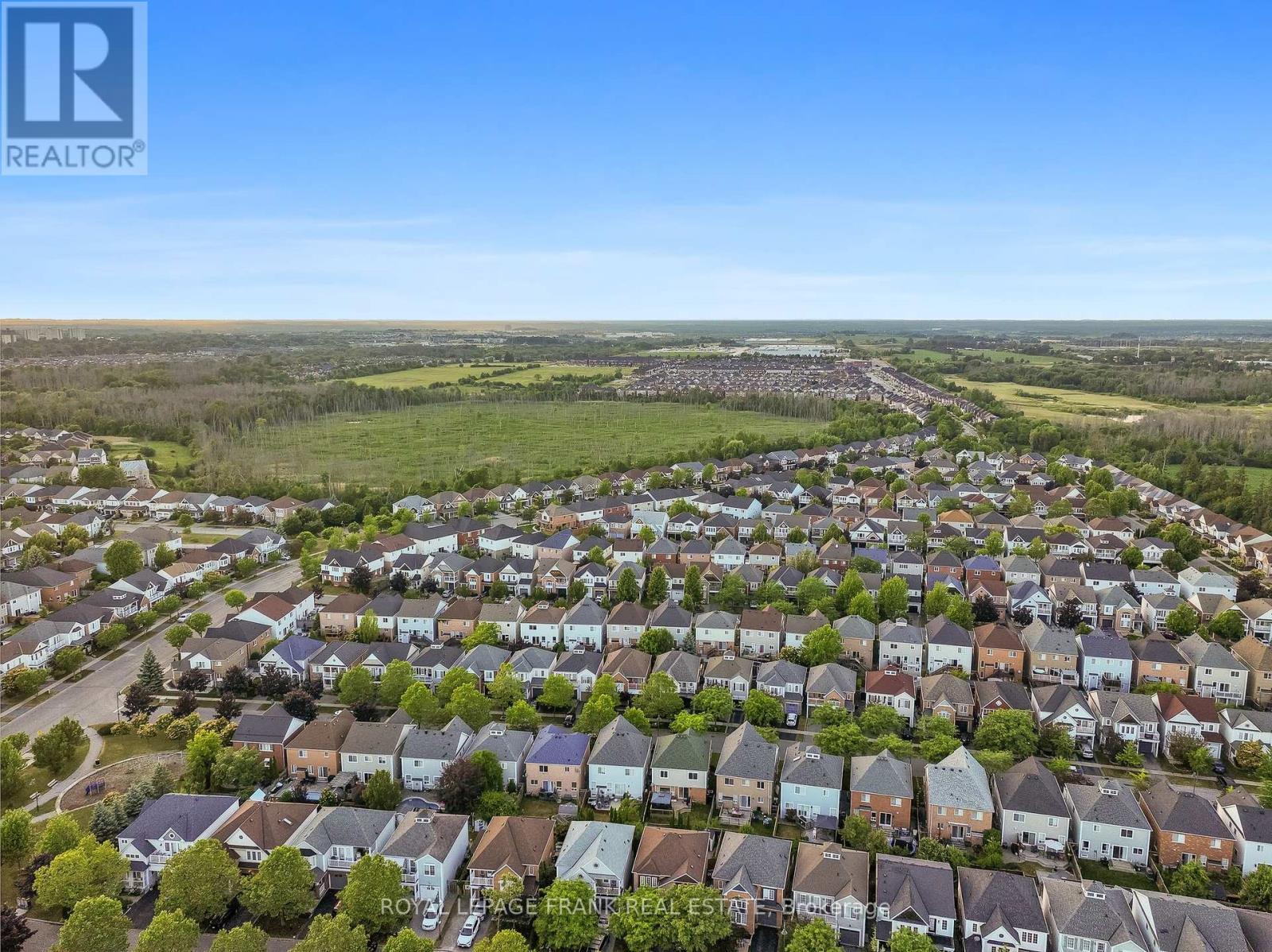 












9 HOLLOWAY DRIVE

,
Ajax (South East),




Ontario
L1Z1M5


