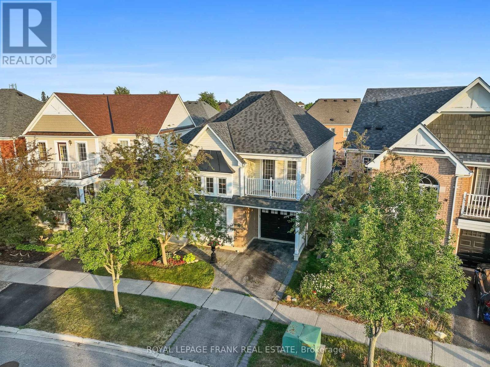 












9 HOLLOWAY DRIVE

,
Ajax (South East),




Ontario
L1Z1M5

