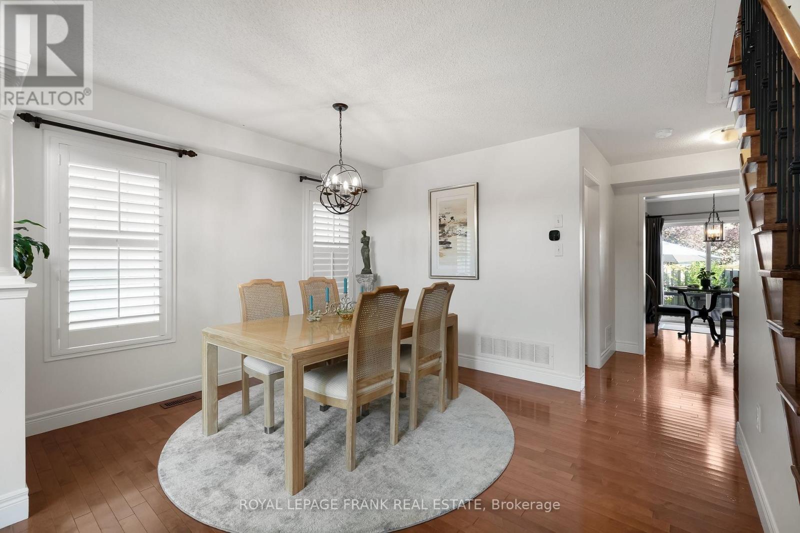 












9 HOLLOWAY DRIVE

,
Ajax (South East),




Ontario
L1Z1M5

