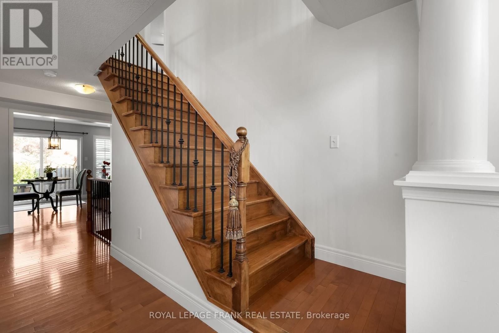 












9 HOLLOWAY DRIVE

,
Ajax (South East),




Ontario
L1Z1M5

