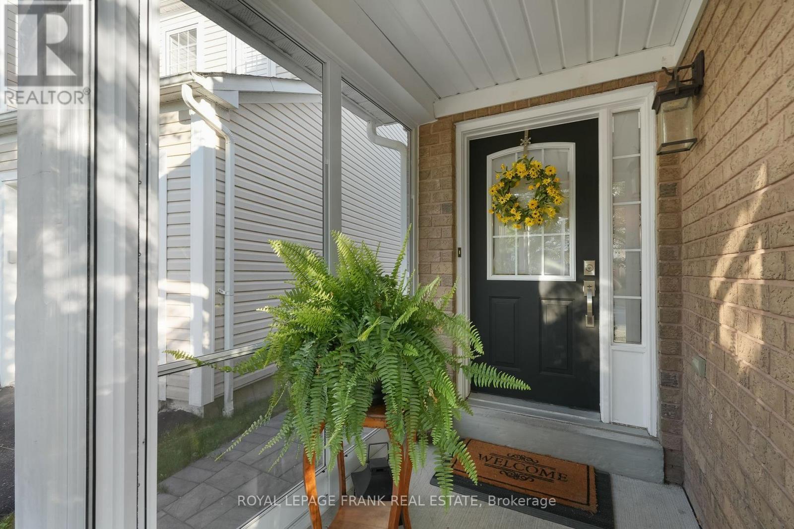 












9 HOLLOWAY DRIVE

,
Ajax (South East),




Ontario
L1Z1M5

