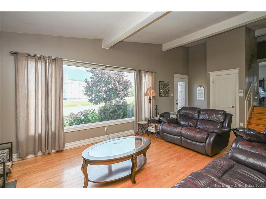 









1726


335

RTE,
Saint-Simon,




NB
E8P 2B5

