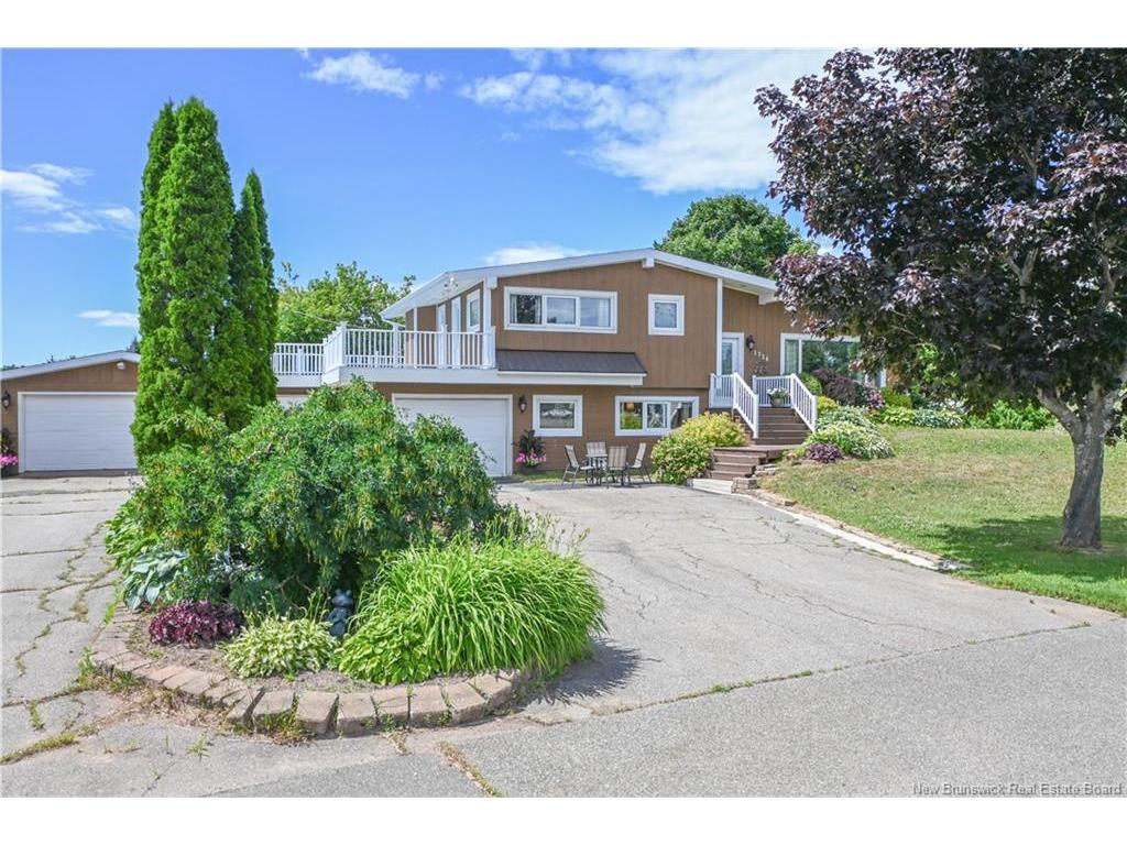 









1726


335

RTE,
Saint-Simon,




NB
E8P 2B5

