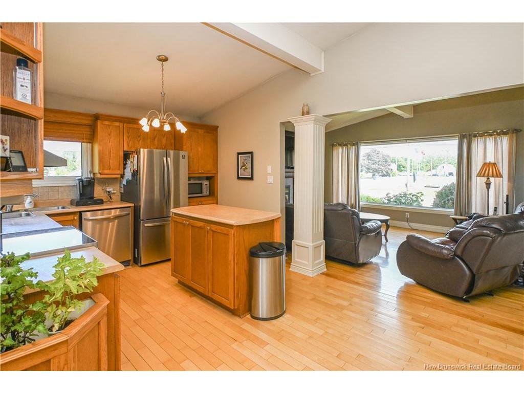 









1726


335

RTE,
Saint-Simon,




NB
E8P 2B5

