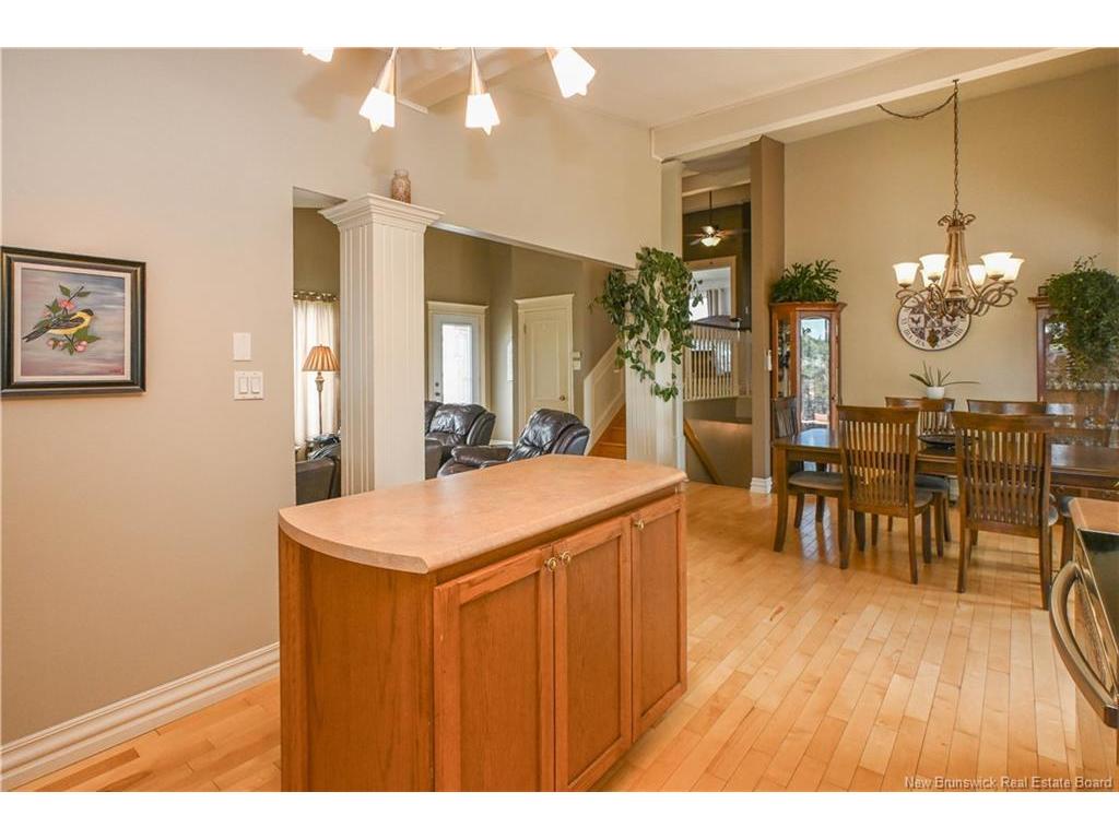 









1726


335

RTE,
Saint-Simon,




NB
E8P 2B5

