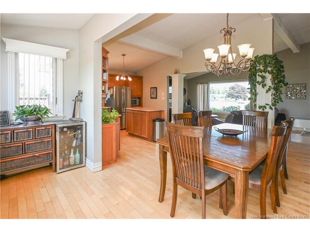 









1726


335

RTE,
Saint-Simon,




NB
E8P 2B5

