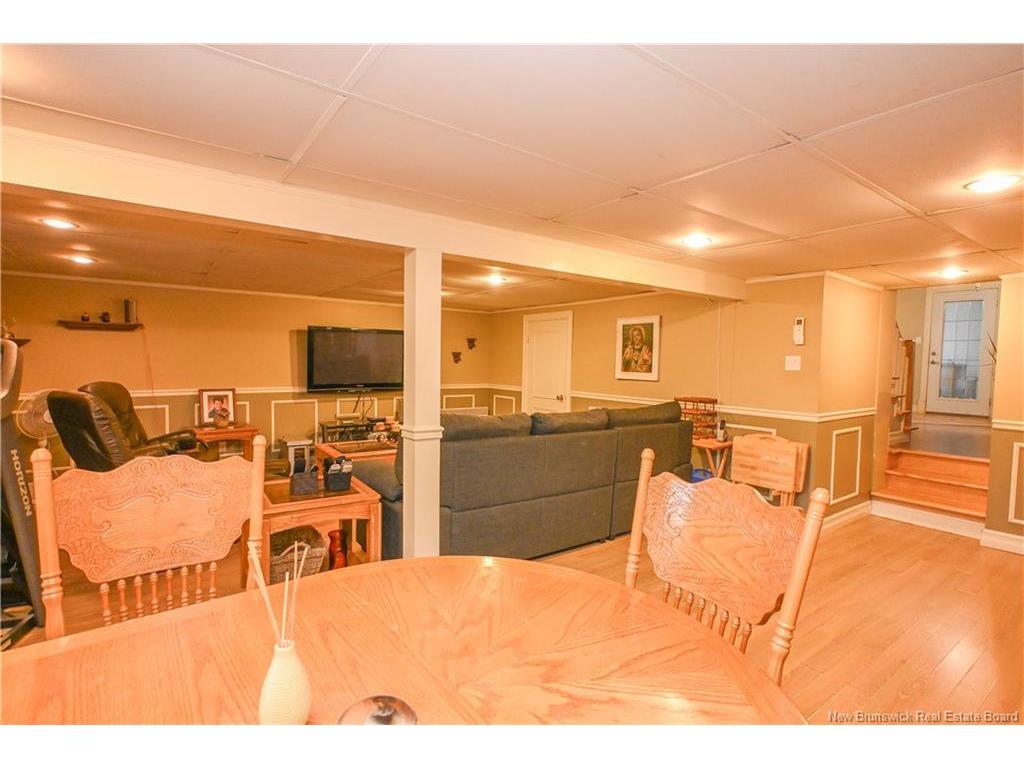 









1726


335

RTE,
Saint-Simon,




NB
E8P 2B5

