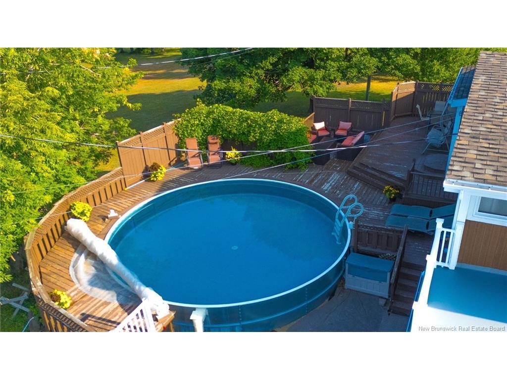 









1726


335

RTE,
Saint-Simon,




NB
E8P 2B5


