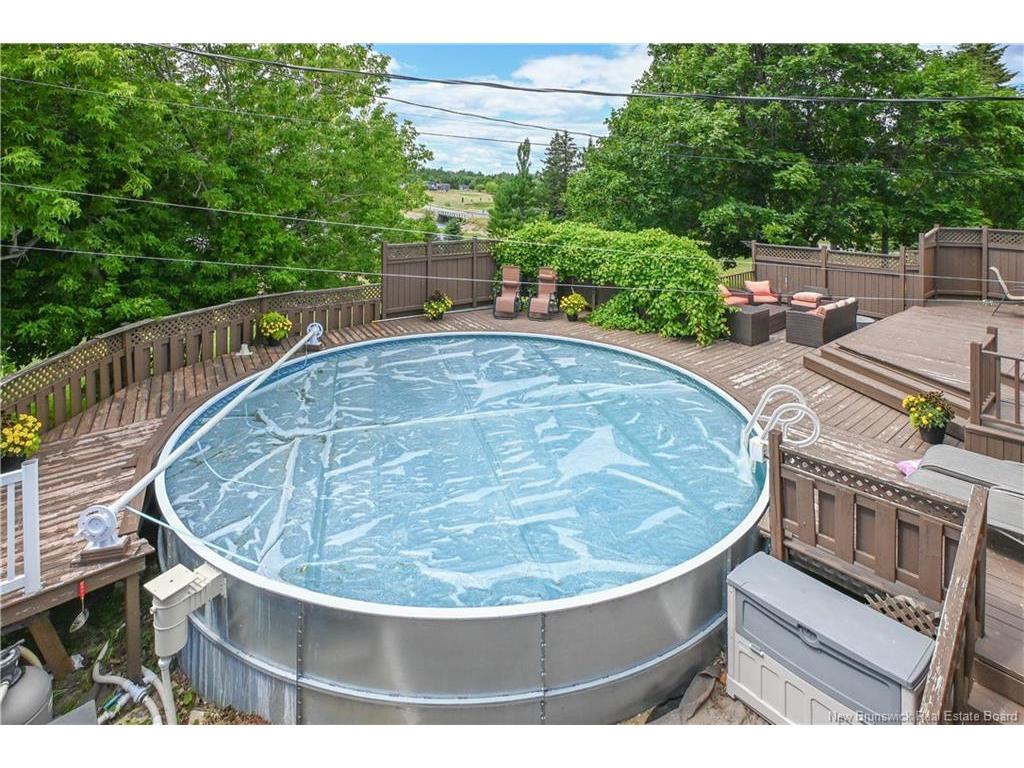 









1726


335

RTE,
Saint-Simon,




NB
E8P 2B5

