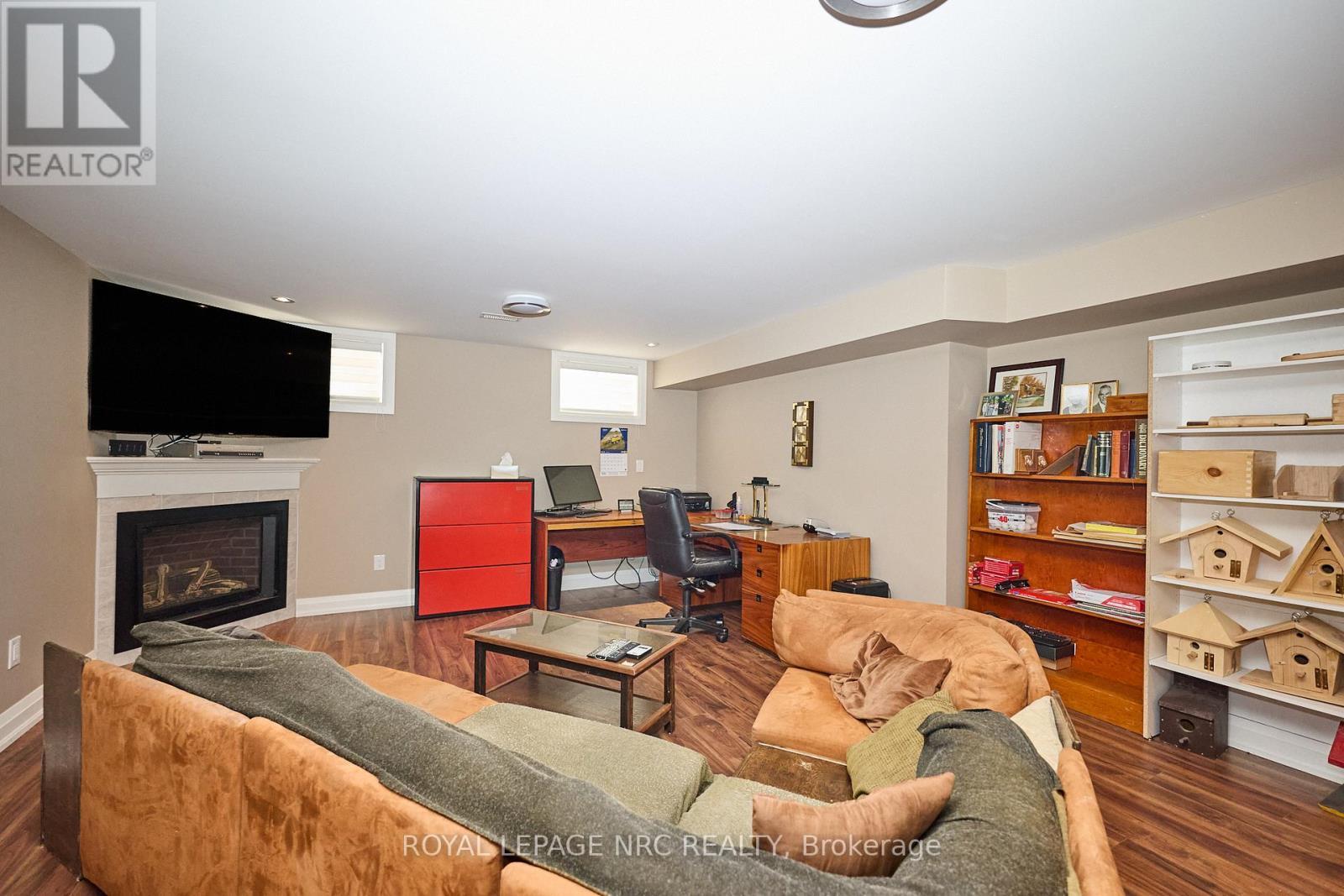 












19 FRANCESCO CRESCENT

,
St. Catharines (Rykert/Vansickle),




Ontario
L2S4C7

