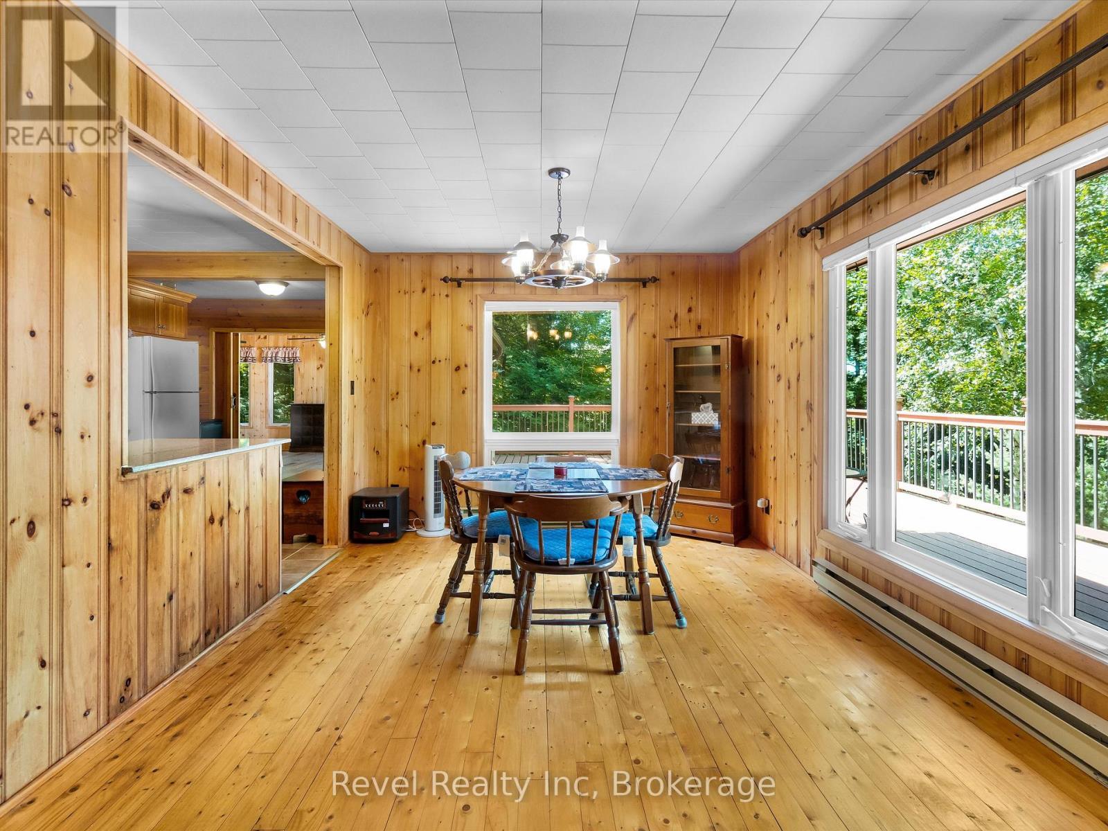 












1022 BIRD LAKE CRESCENT

,
Bracebridge (Oakley),




Ontario
P1L1X1


