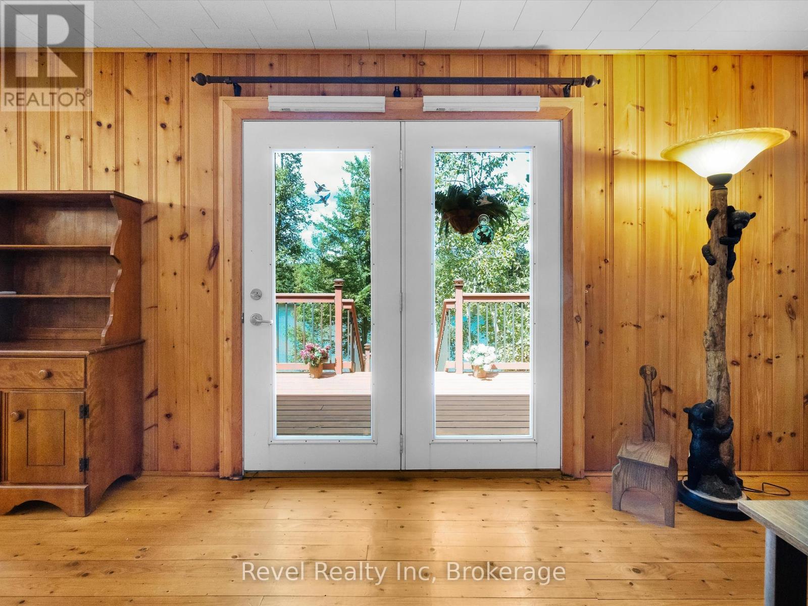 












1022 BIRD LAKE CRESCENT

,
Bracebridge (Oakley),




Ontario
P1L1X1

