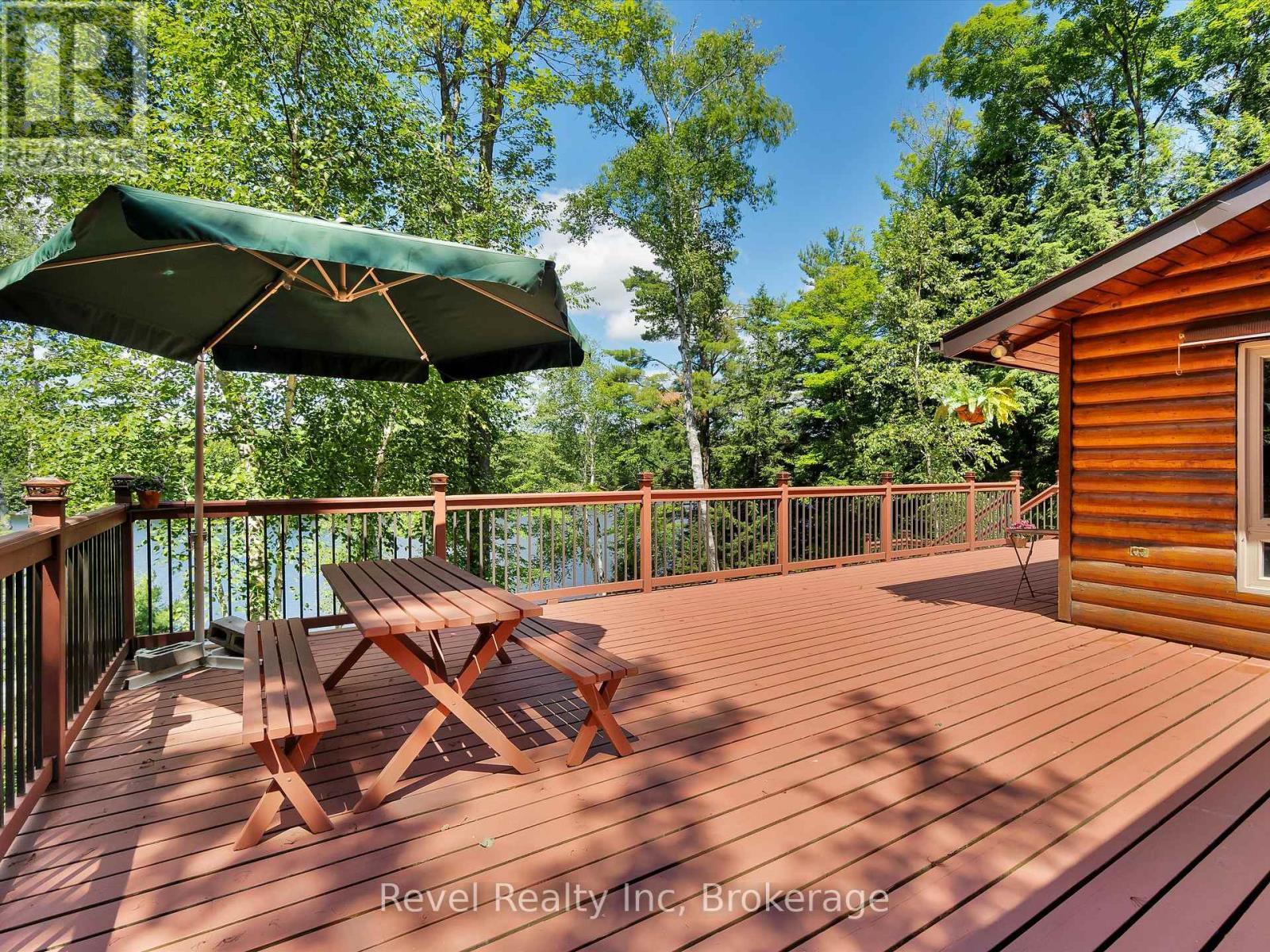 












1022 BIRD LAKE CRESCENT

,
Bracebridge (Oakley),




Ontario
P1L1X1

