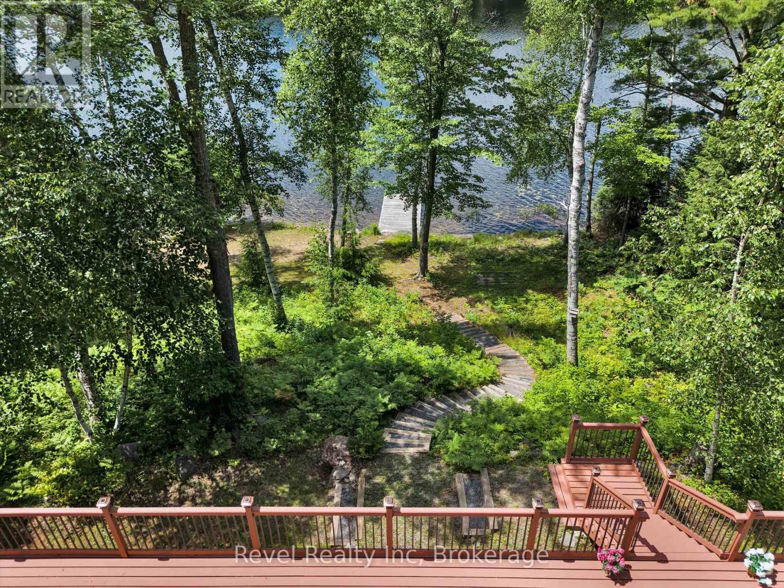 












1022 BIRD LAKE CRESCENT

,
Bracebridge (Oakley),




Ontario
P1L1X1

