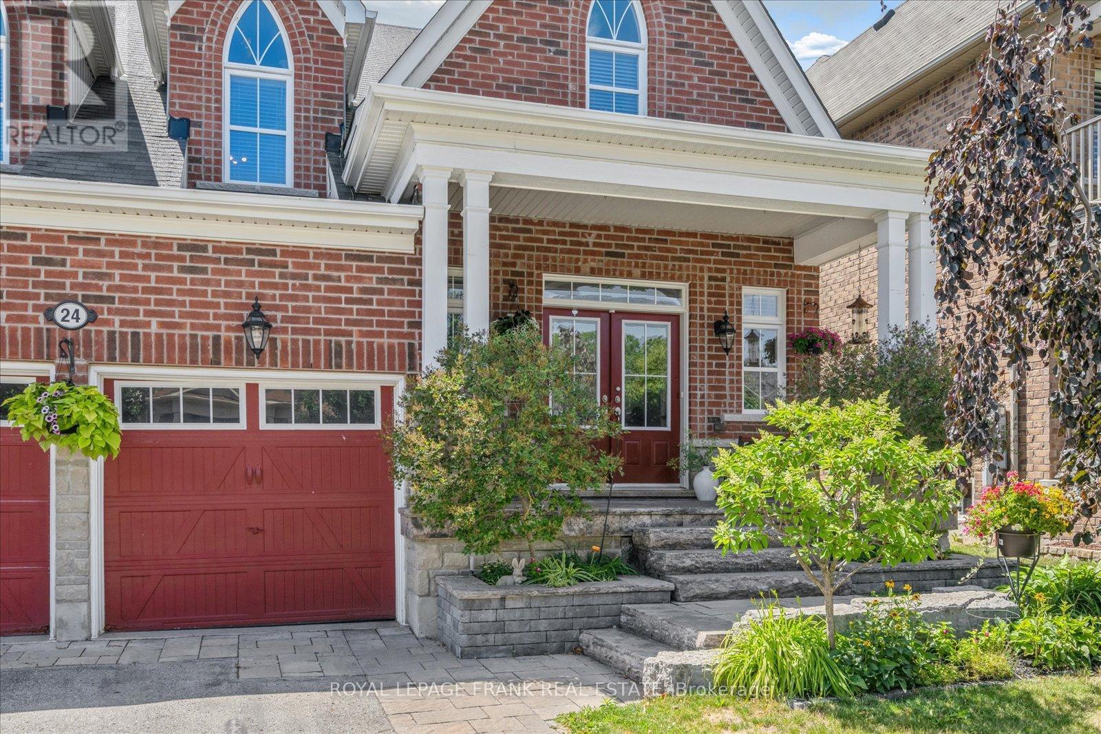 












24 BURNING SPRINGS PLACE

,
Whitby (Brooklin),




Ontario
L1M0K1

