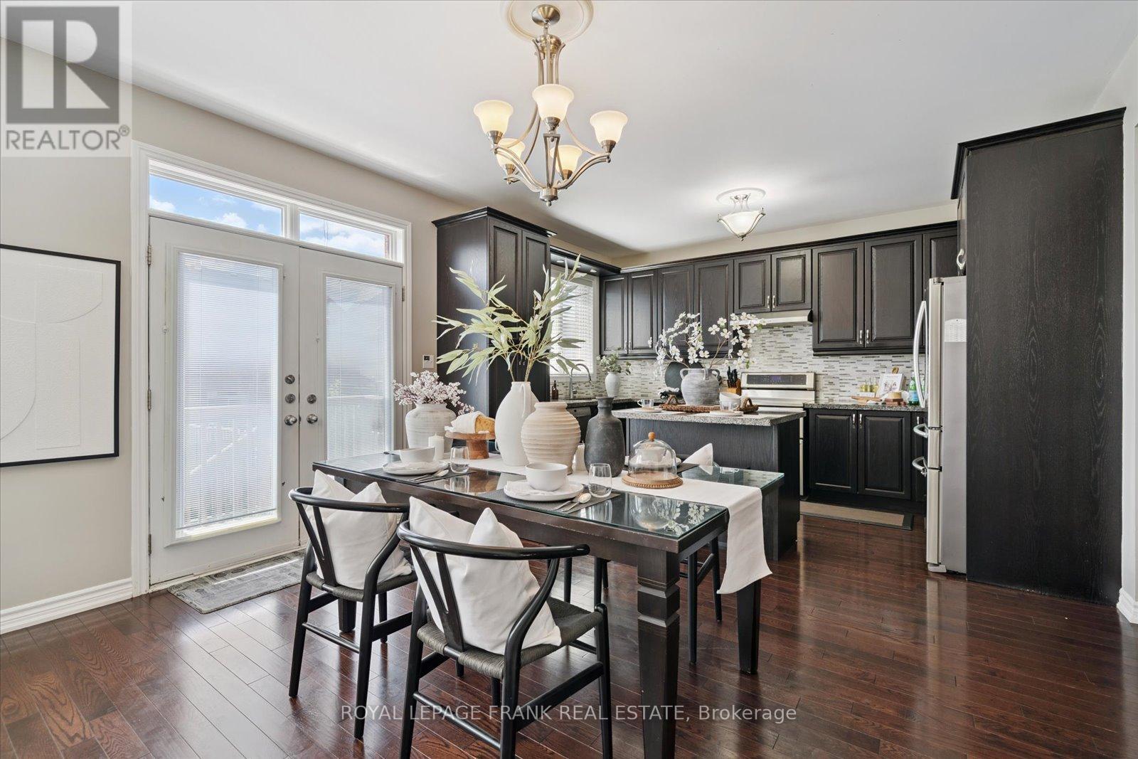 












24 BURNING SPRINGS PLACE

,
Whitby (Brooklin),




Ontario
L1M0K1


