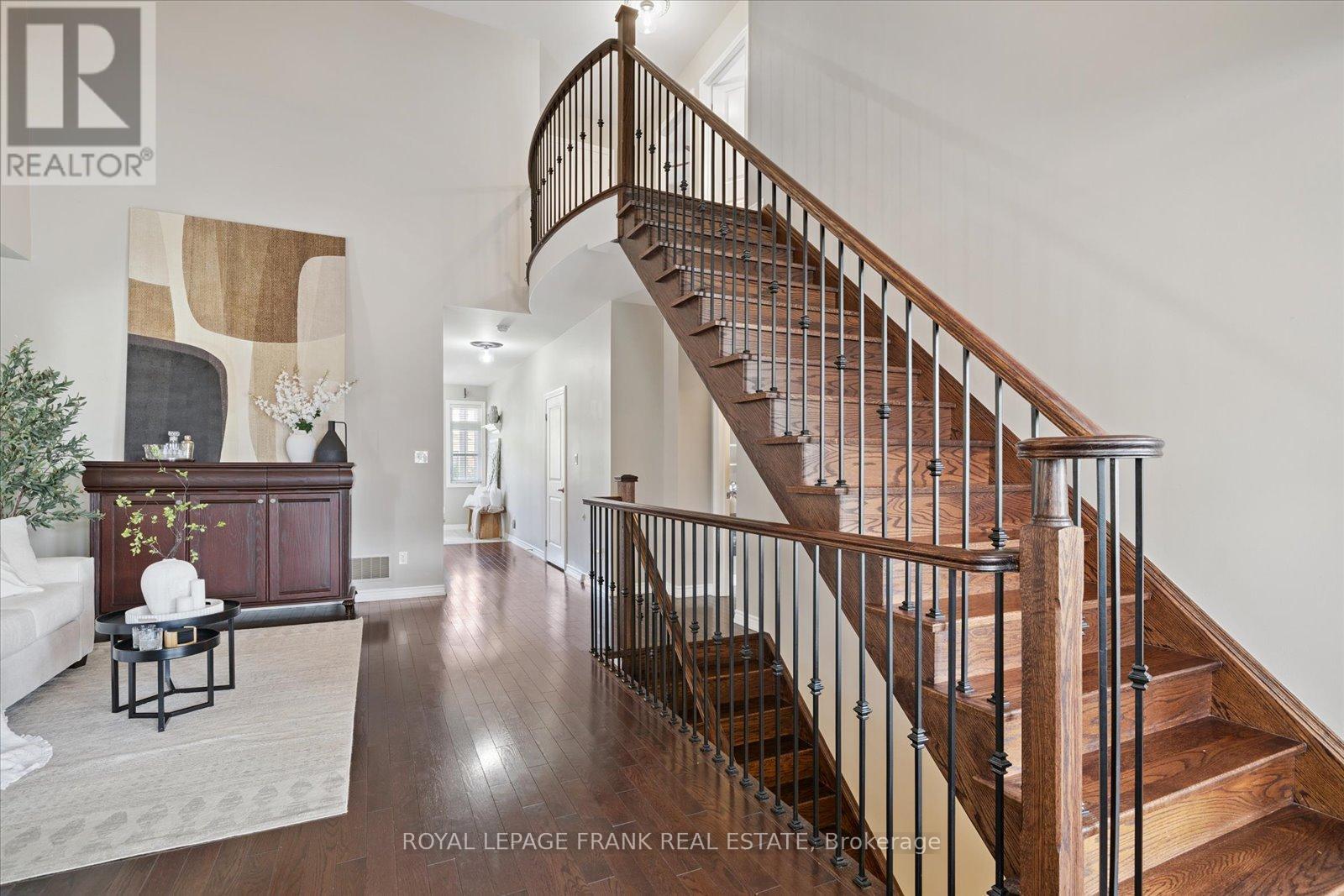 












24 BURNING SPRINGS PLACE

,
Whitby (Brooklin),




Ontario
L1M0K1

