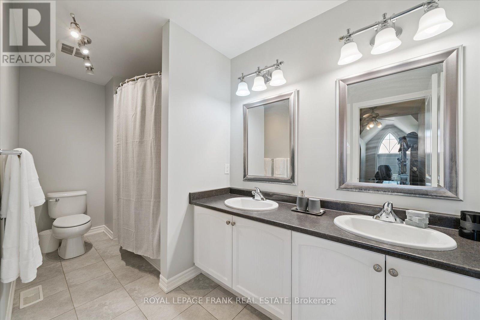 












24 BURNING SPRINGS PLACE

,
Whitby (Brooklin),




Ontario
L1M0K1

