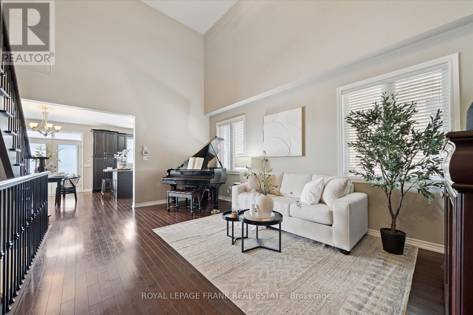 












24 BURNING SPRINGS PLACE

,
Whitby (Brooklin),




Ontario
L1M0K1

